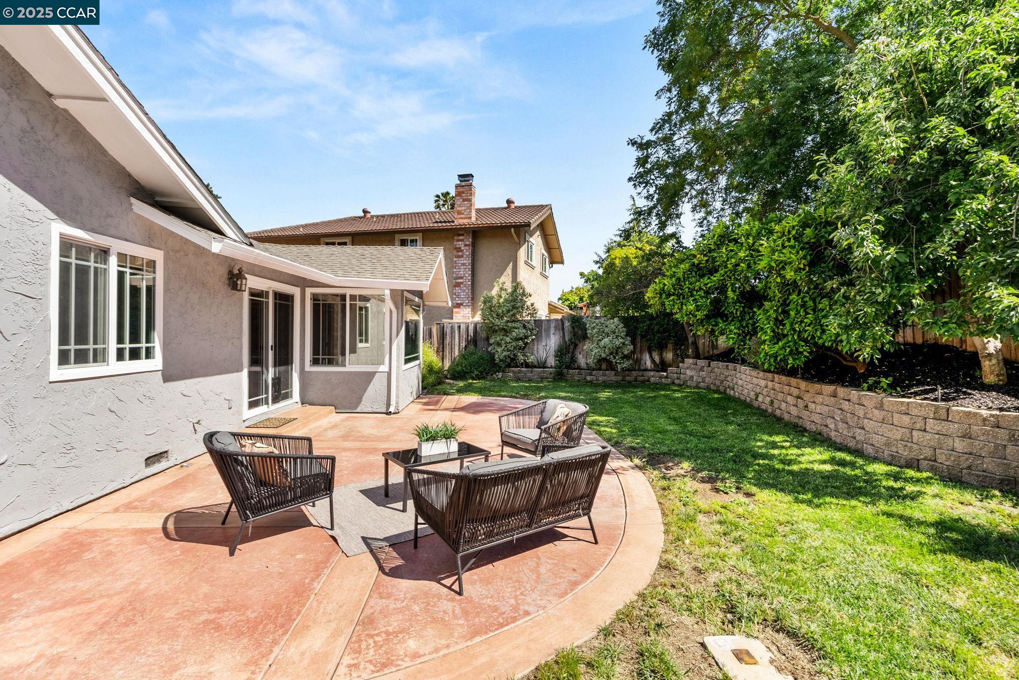 Detail Gallery Image 43 of 48 For 1925 Burnside Ct, Concord,  CA 94521 - 3 Beds | 2/1 Baths