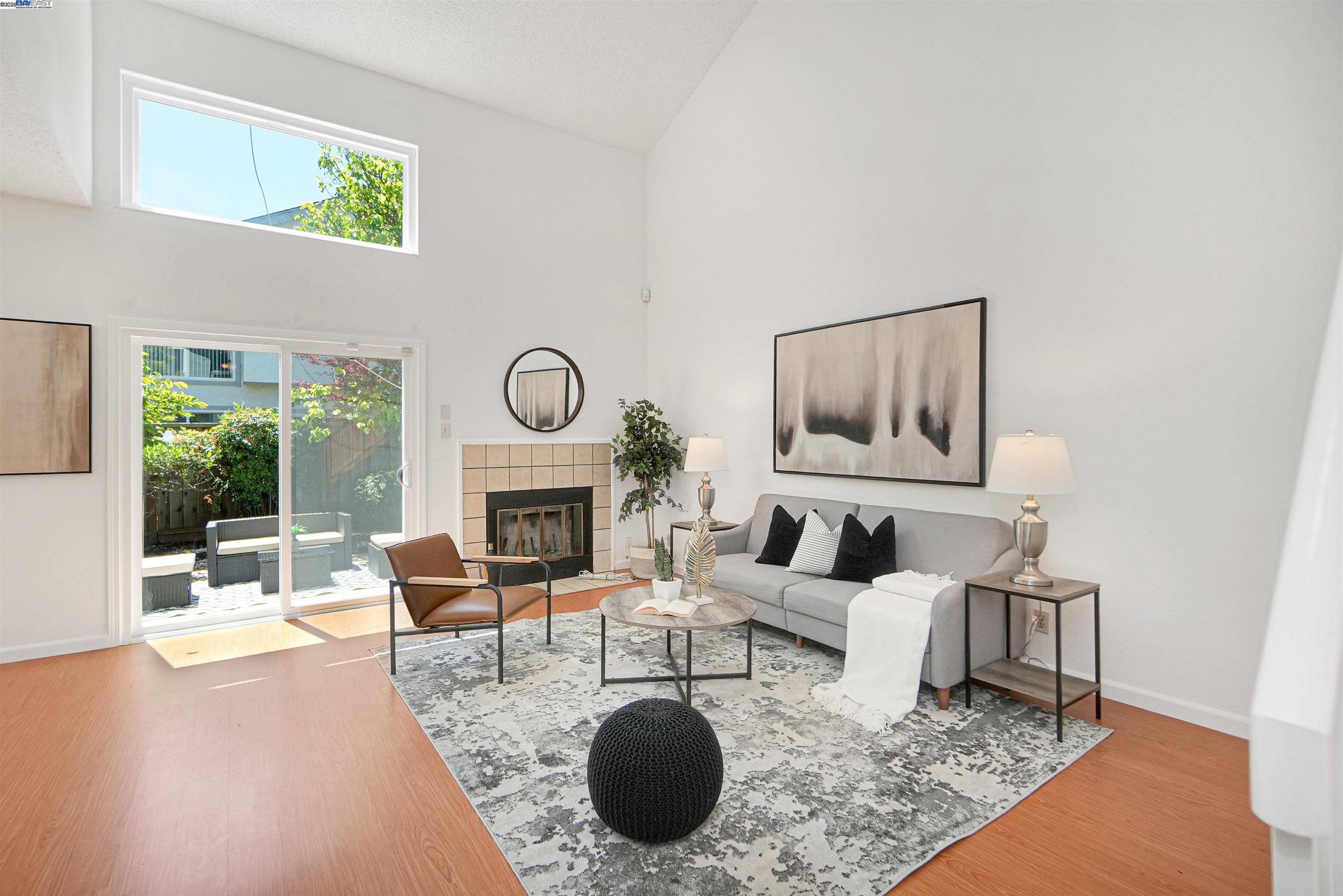 Detail Gallery Image 3 of 42 For 4774 Canvasback Cmn, Fremont,  CA 94555 - 3 Beds | 2/1 Baths