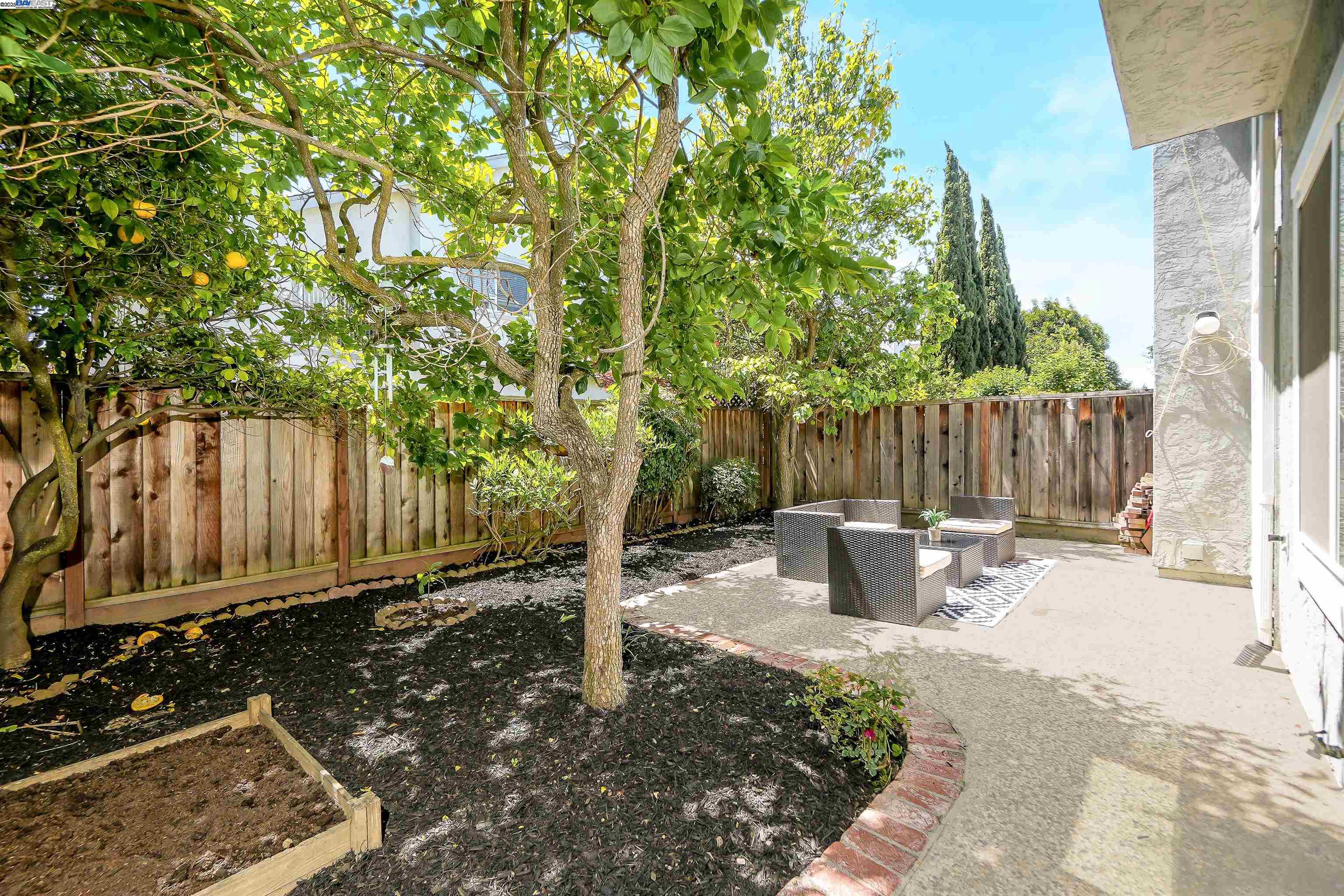 Detail Gallery Image 31 of 42 For 4774 Canvasback Cmn, Fremont,  CA 94555 - 3 Beds | 2/1 Baths
