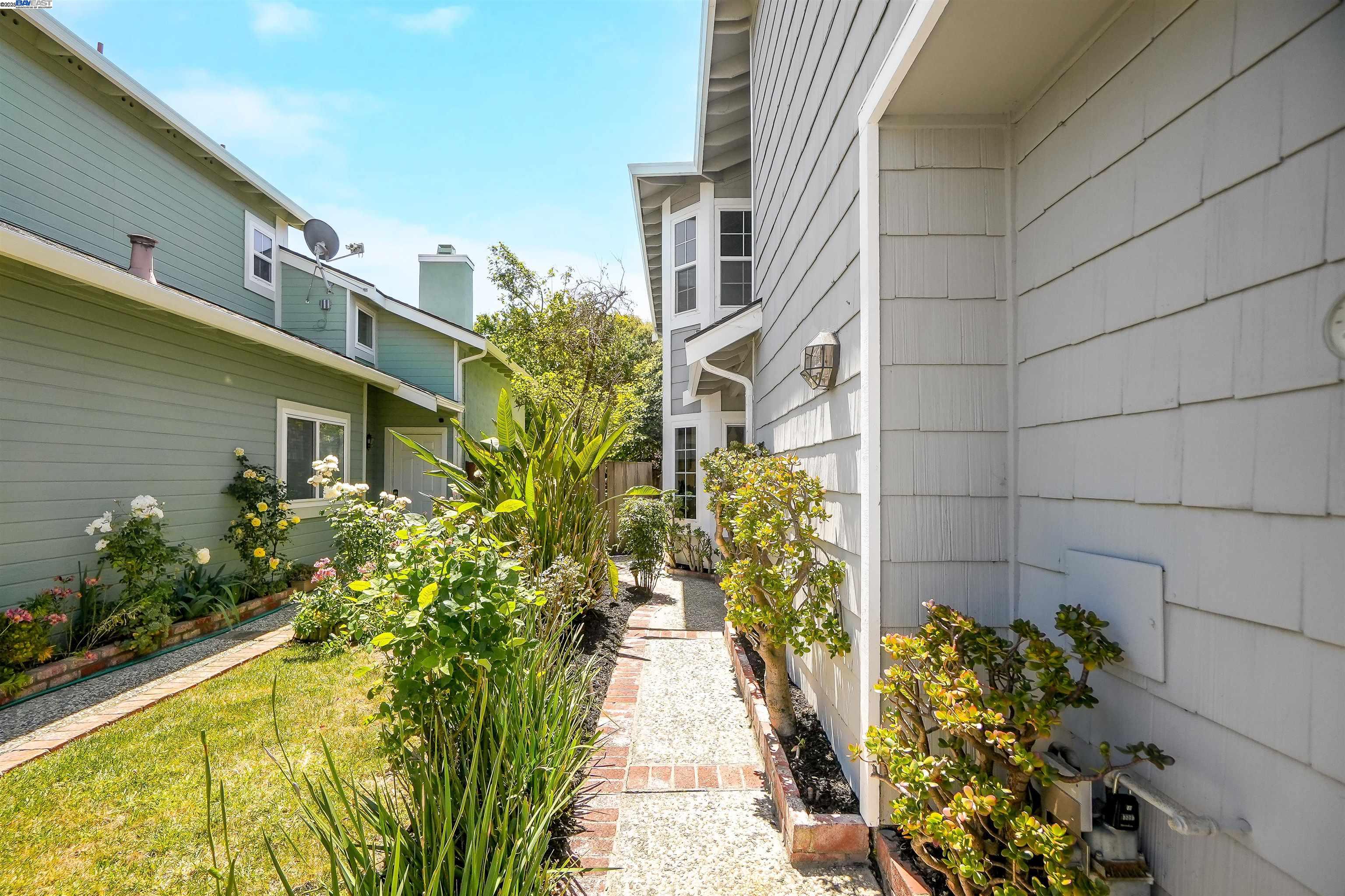 Detail Gallery Image 40 of 42 For 4774 Canvasback Cmn, Fremont,  CA 94555 - 3 Beds | 2/1 Baths