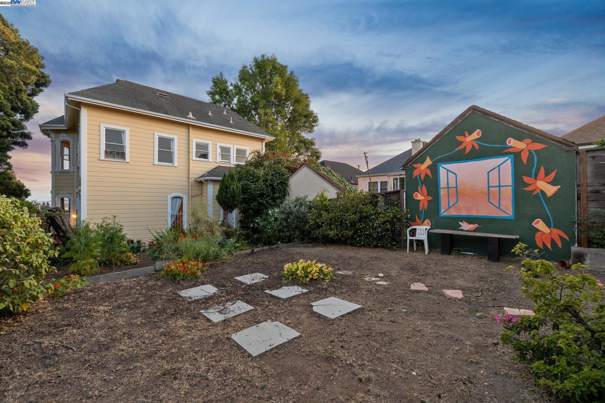 Detail Gallery Image 13 of 15 For 2214 E 27th Street, Oakland,  CA 94606 - – Beds | – Baths