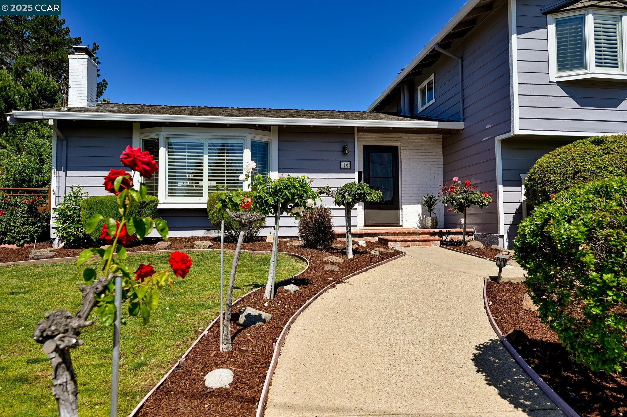 Detail Gallery Image 2 of 60 For 16 Bartlett Ct, Pleasant Hill,  CA 94523 - 4 Beds | 3 Baths