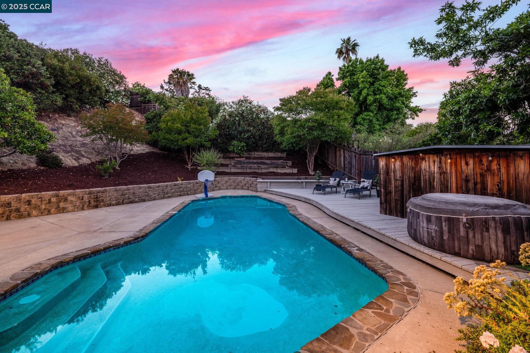 Detail Gallery Image 34 of 60 For 16 Bartlett Ct, Pleasant Hill,  CA 94523 - 4 Beds | 3 Baths