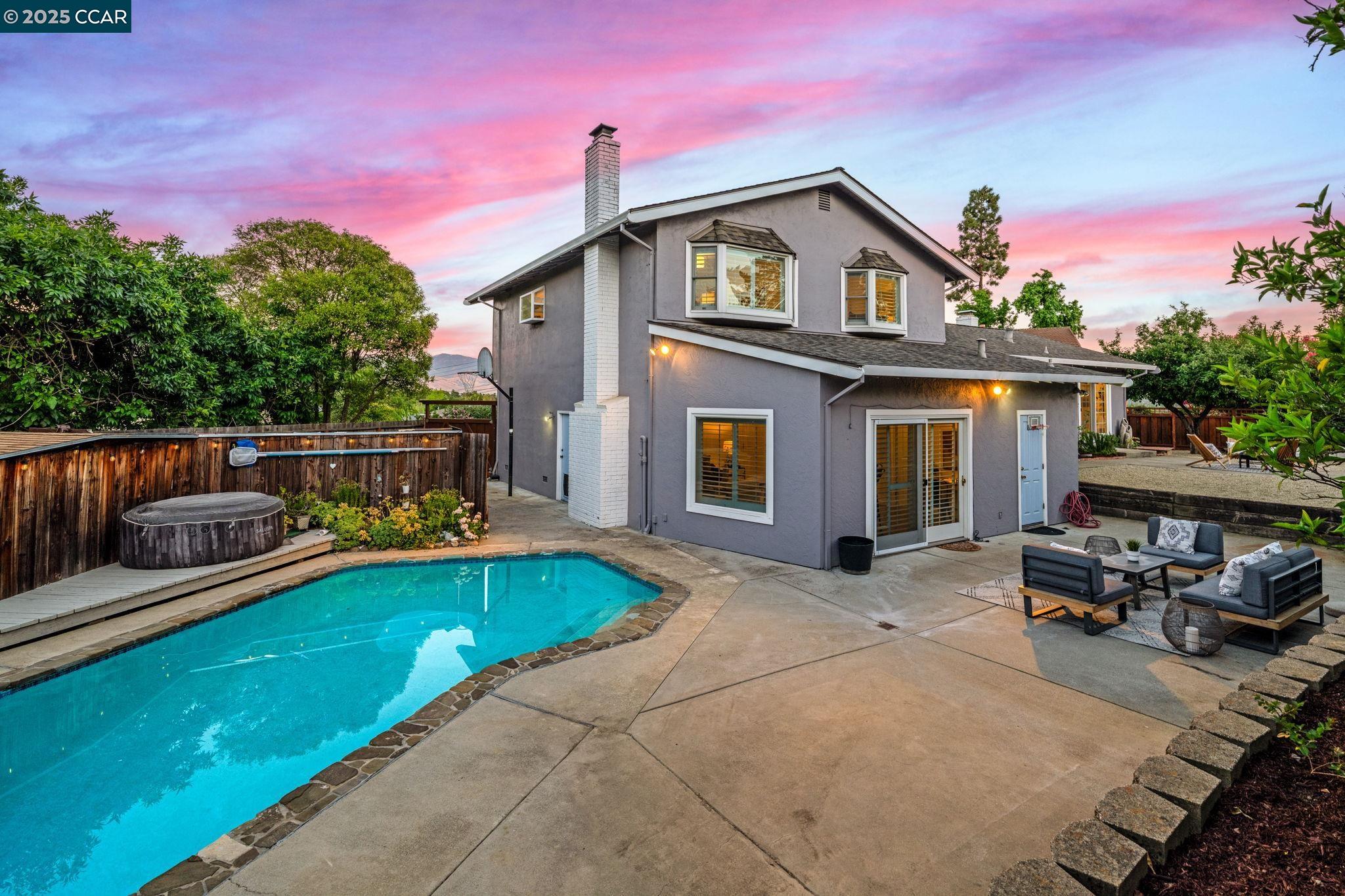 Detail Gallery Image 35 of 60 For 16 Bartlett Ct, Pleasant Hill,  CA 94523 - 4 Beds | 3 Baths