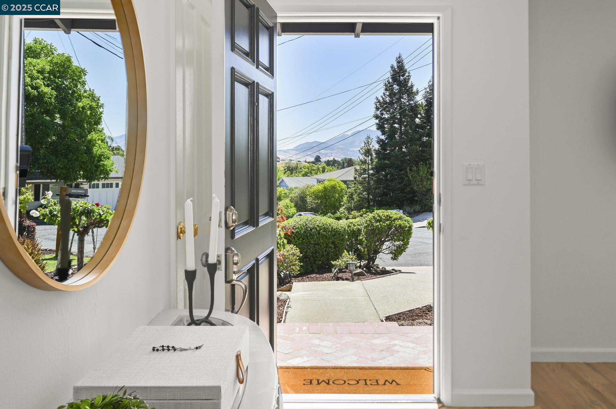 Detail Gallery Image 6 of 60 For 16 Bartlett Ct, Pleasant Hill,  CA 94523 - 4 Beds | 3 Baths