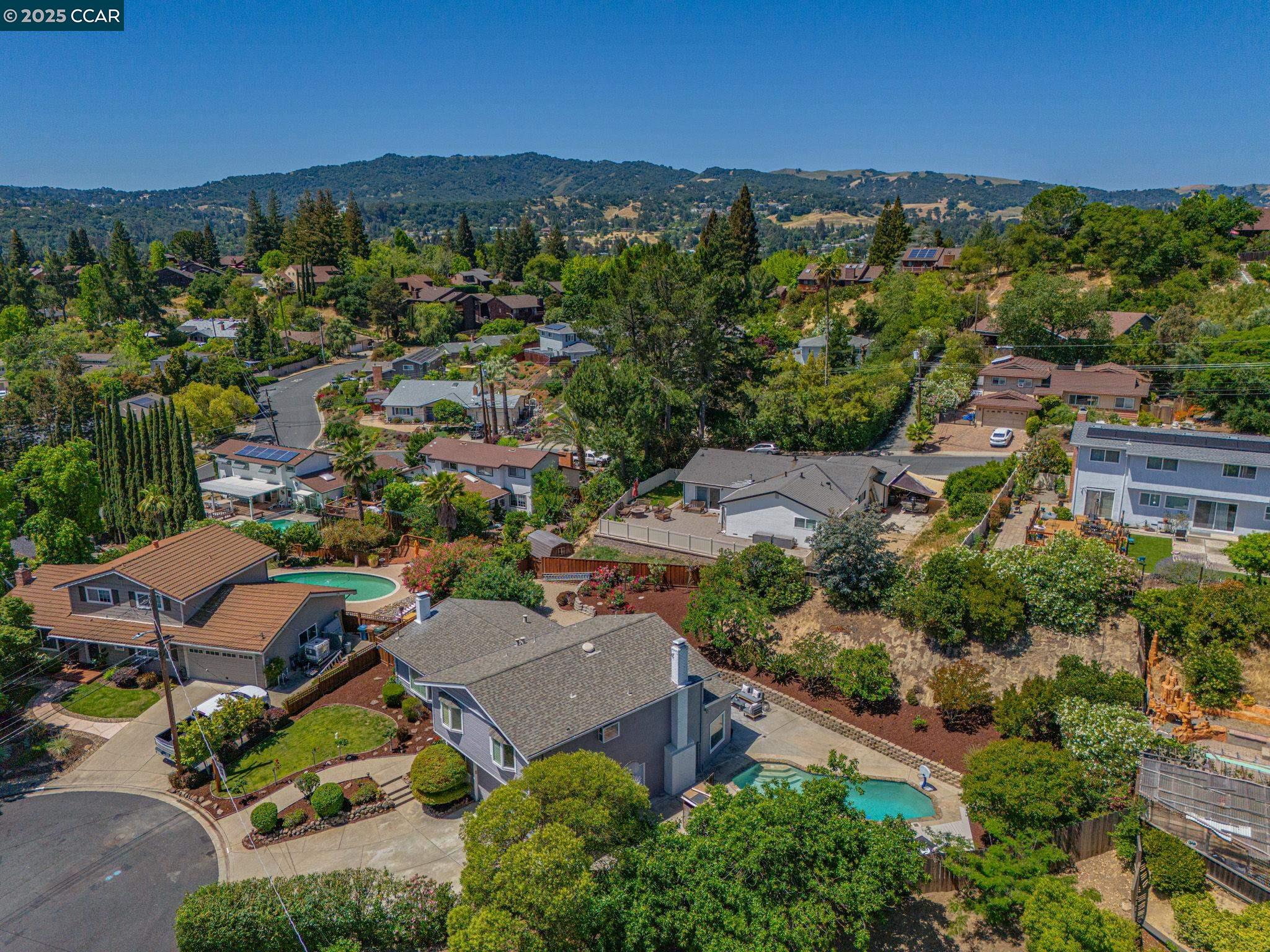 Detail Gallery Image 55 of 60 For 16 Bartlett Ct, Pleasant Hill,  CA 94523 - 4 Beds | 3 Baths