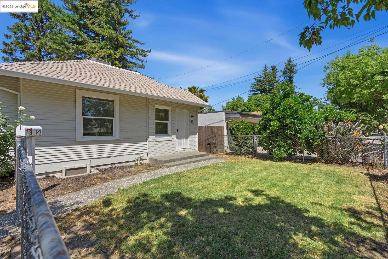 Detail Gallery Image 3 of 24 For 6 4th St, Woodland,  CA 95695 - – Beds | – Baths