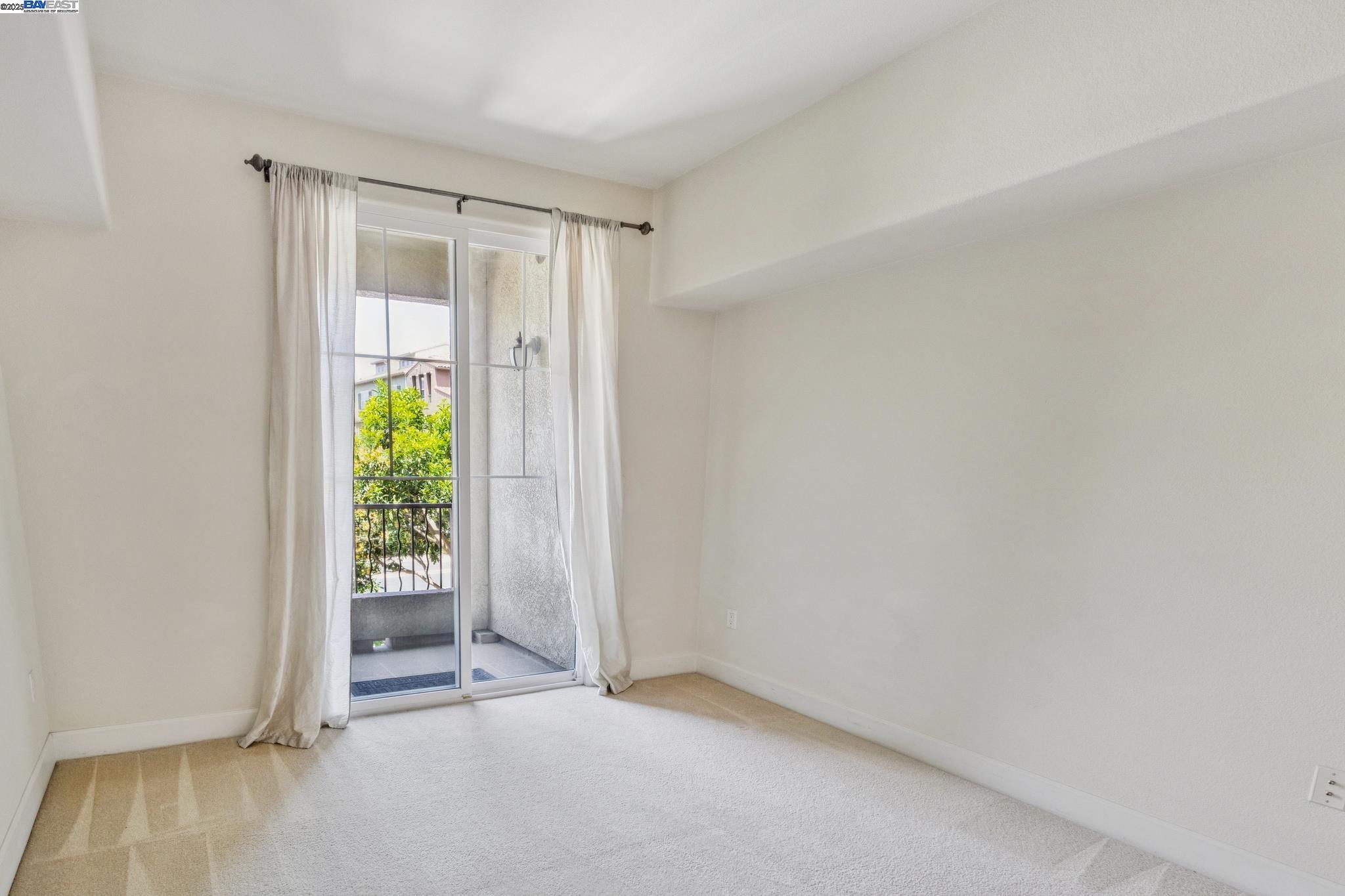 Detail Gallery Image 19 of 28 For 1837 Camino Leonor, San Jose,  CA 95131 - 2 Beds | 2 Baths