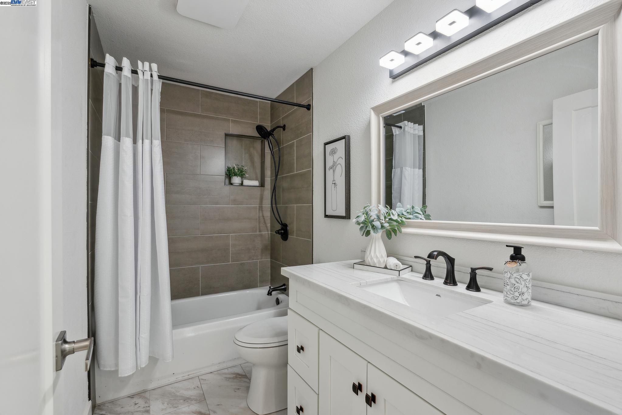 Detail Gallery Image 24 of 33 For 577 Dorothy Ln, Martinez,  CA 94553 - 3 Beds | 2 Baths