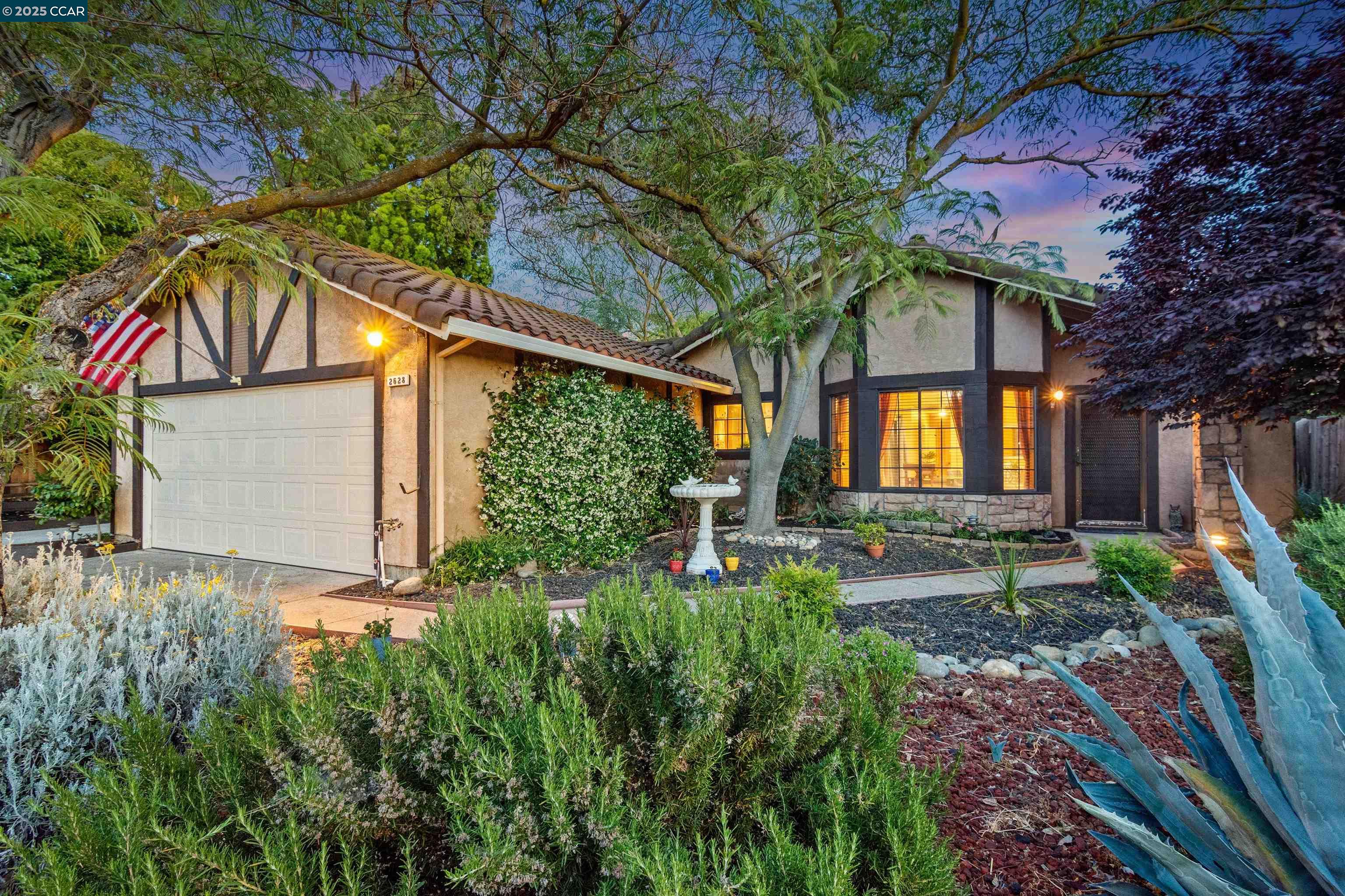 Detail Gallery Image 1 of 43 For 2628 Asilomar Dr, Antioch,  CA 94531 - 4 Beds | 2 Baths