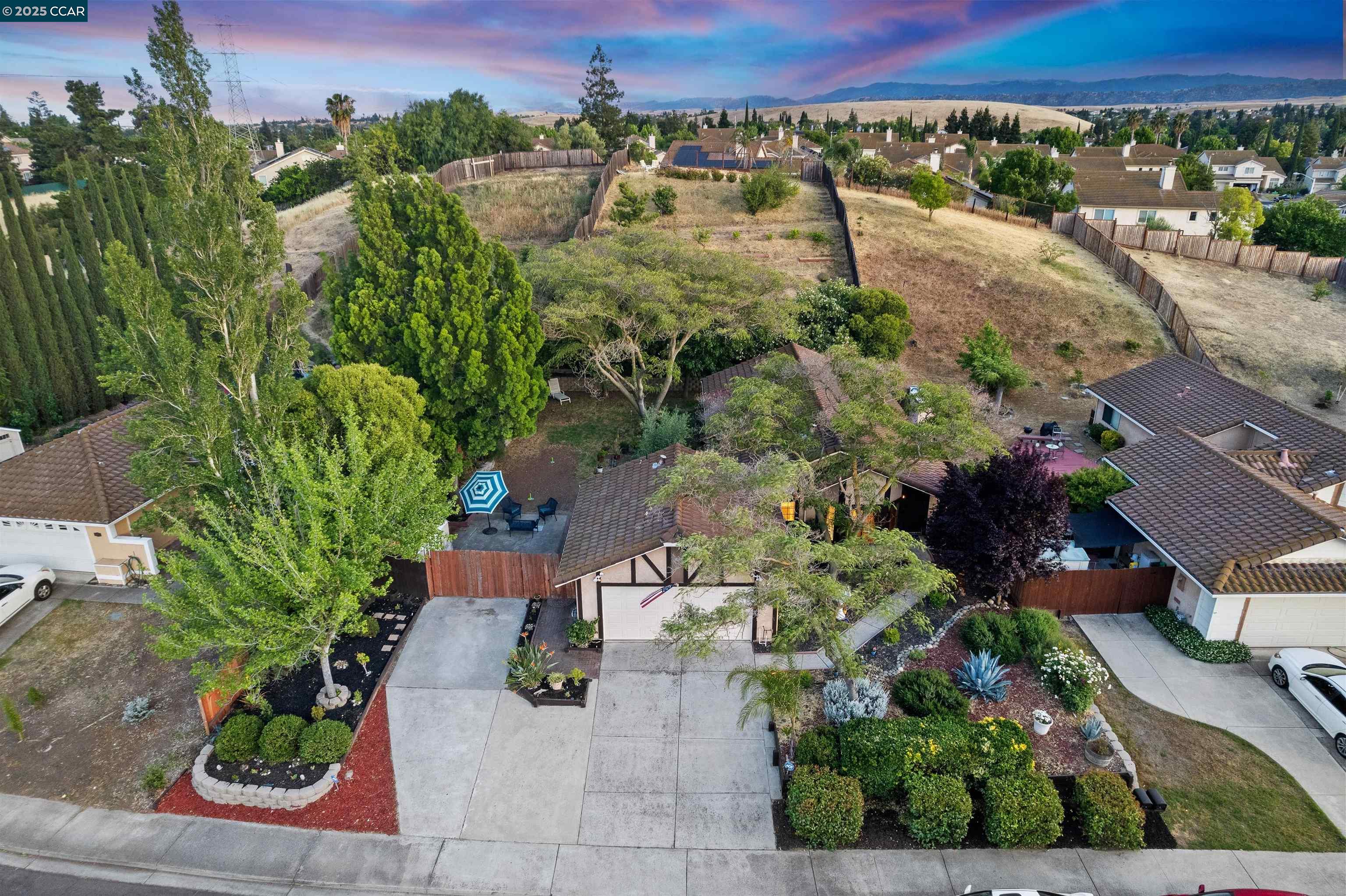 Detail Gallery Image 2 of 43 For 2628 Asilomar Dr, Antioch,  CA 94531 - 4 Beds | 2 Baths