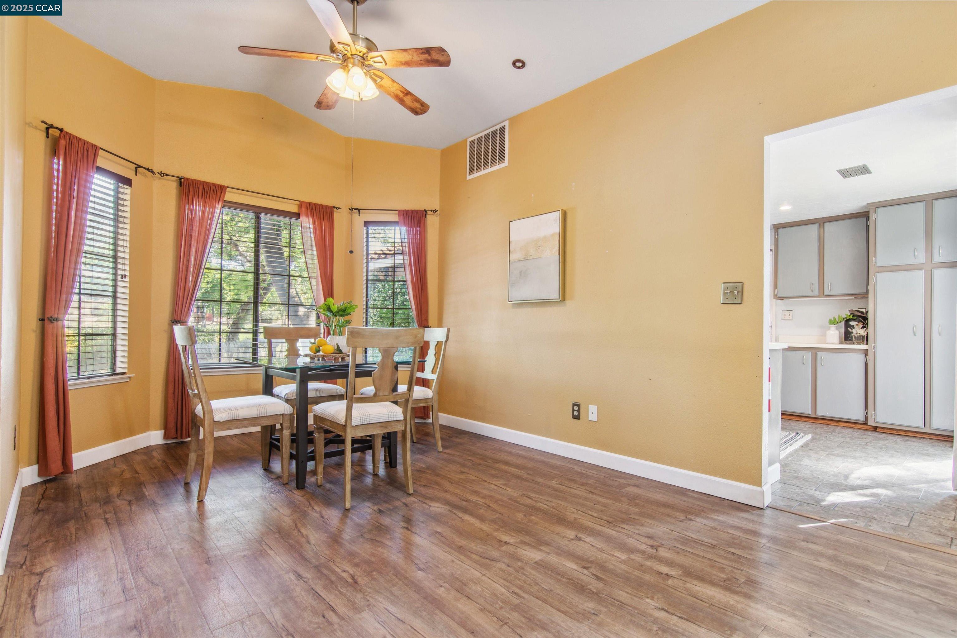 Detail Gallery Image 13 of 43 For 2628 Asilomar Dr, Antioch,  CA 94531 - 4 Beds | 2 Baths