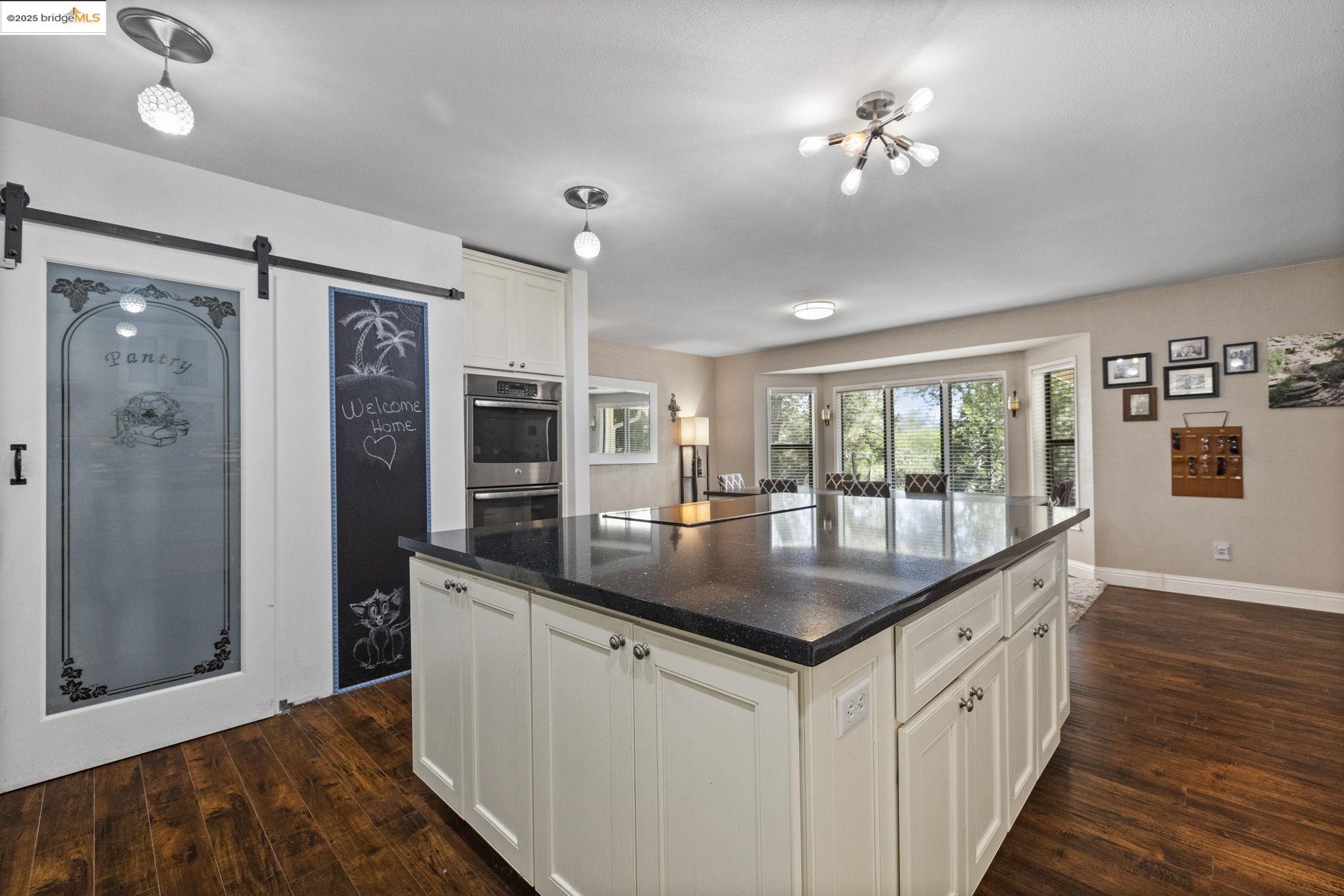 Detail Gallery Image 12 of 59 For 19583 Grizzly Circle, Groveland,  CA 95321-9320 - 4 Beds | 3/1 Baths