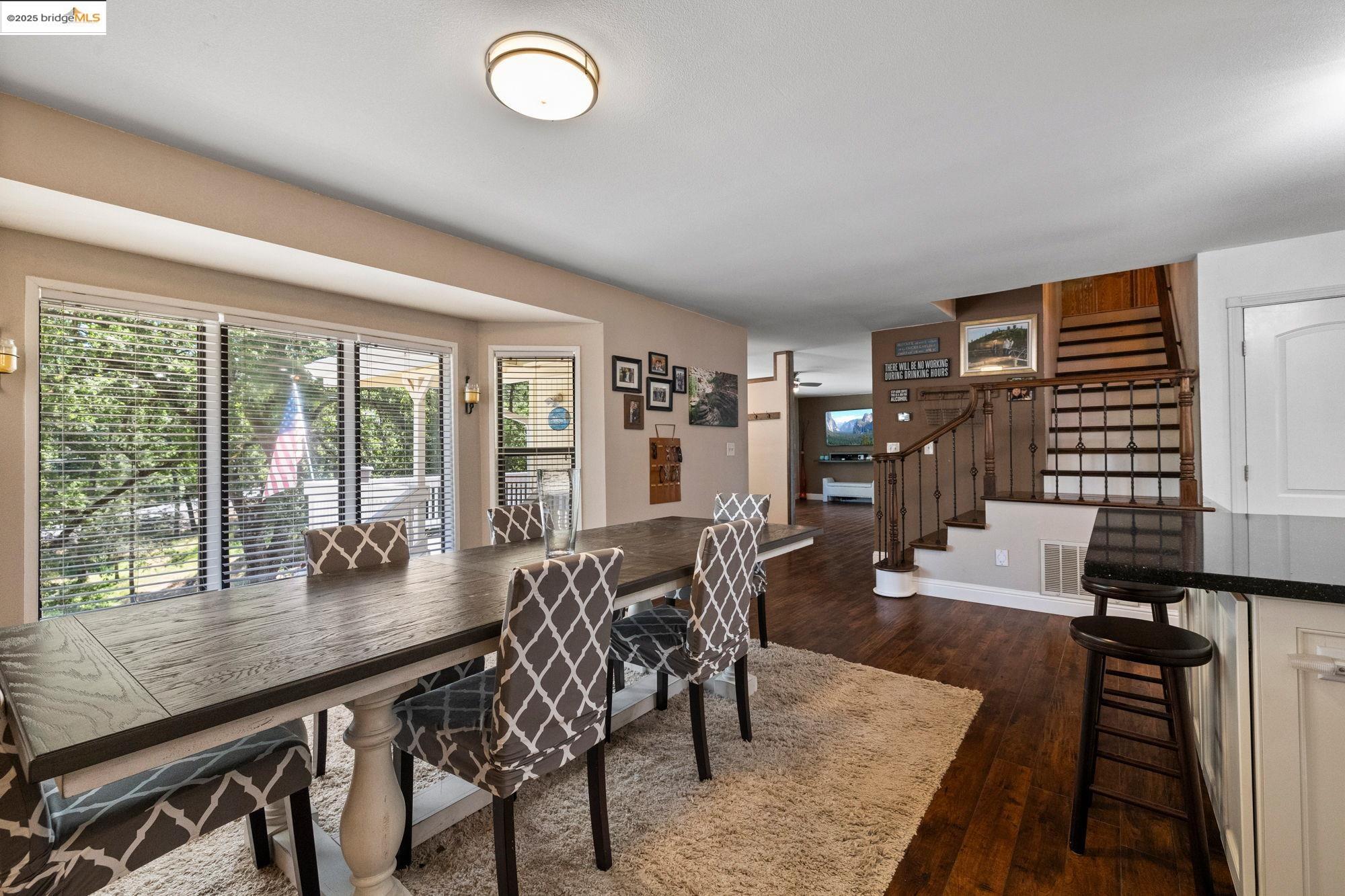 Detail Gallery Image 13 of 59 For 19583 Grizzly Circle, Groveland,  CA 95321-9320 - 4 Beds | 3/1 Baths