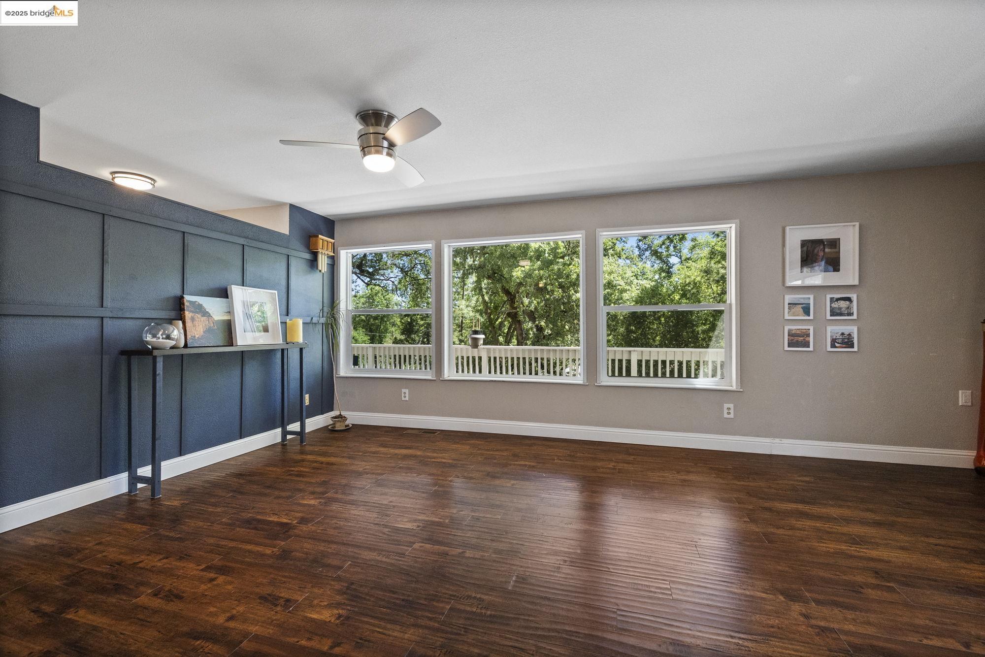 Detail Gallery Image 16 of 59 For 19583 Grizzly Circle, Groveland,  CA 95321-9320 - 4 Beds | 3/1 Baths