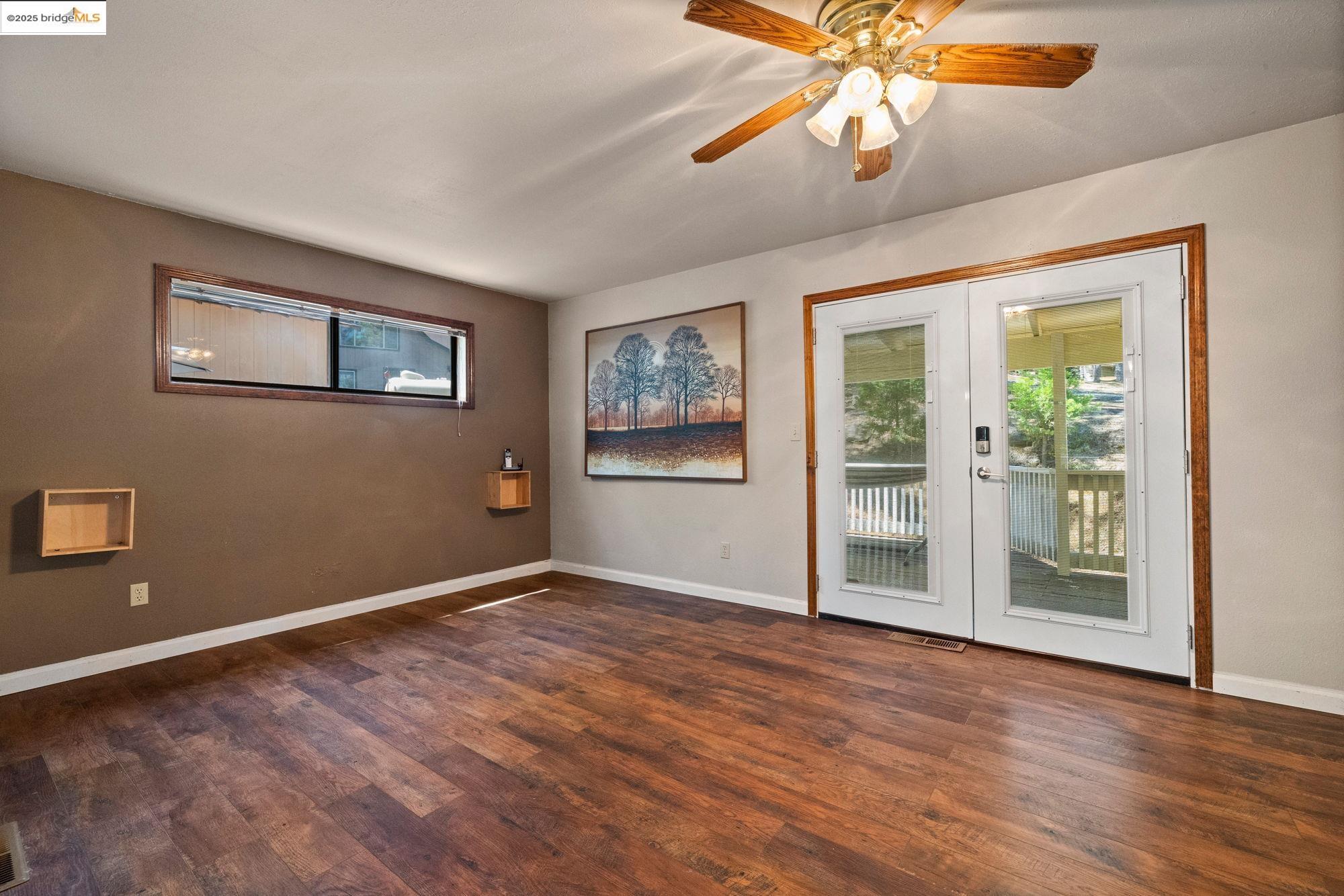 Detail Gallery Image 20 of 59 For 19583 Grizzly Circle, Groveland,  CA 95321-9320 - 4 Beds | 3/1 Baths