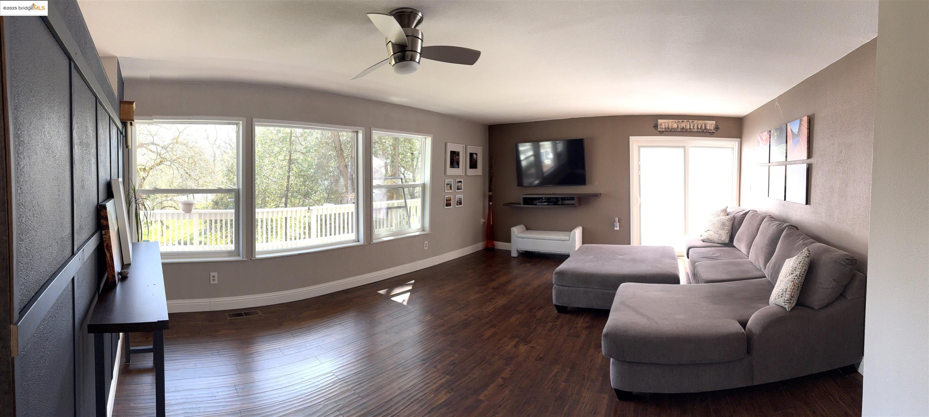 Detail Gallery Image 3 of 59 For 19583 Grizzly Circle, Groveland,  CA 95321-9320 - 4 Beds | 3/1 Baths