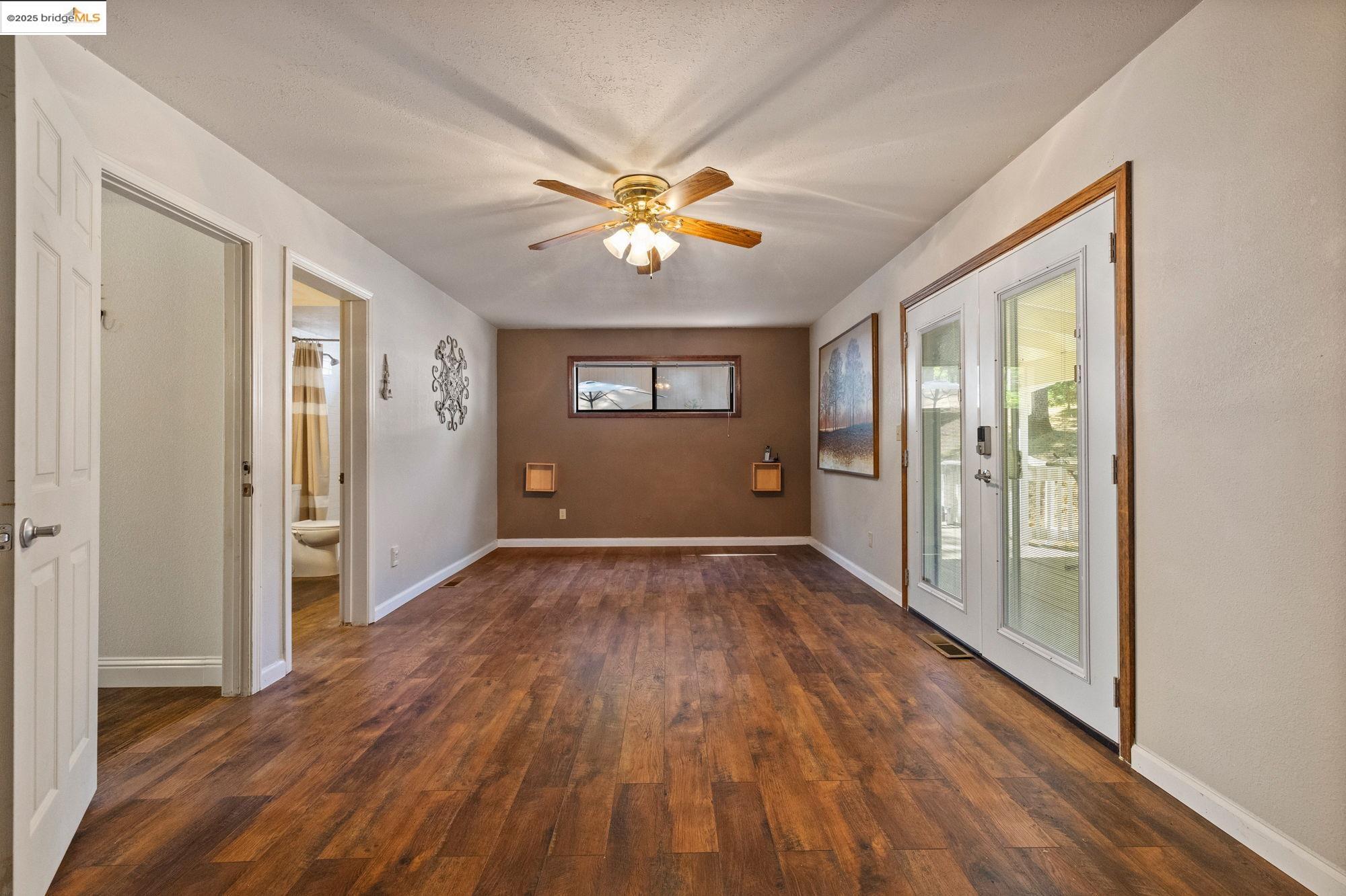 Detail Gallery Image 21 of 59 For 19583 Grizzly Circle, Groveland,  CA 95321-9320 - 4 Beds | 3/1 Baths