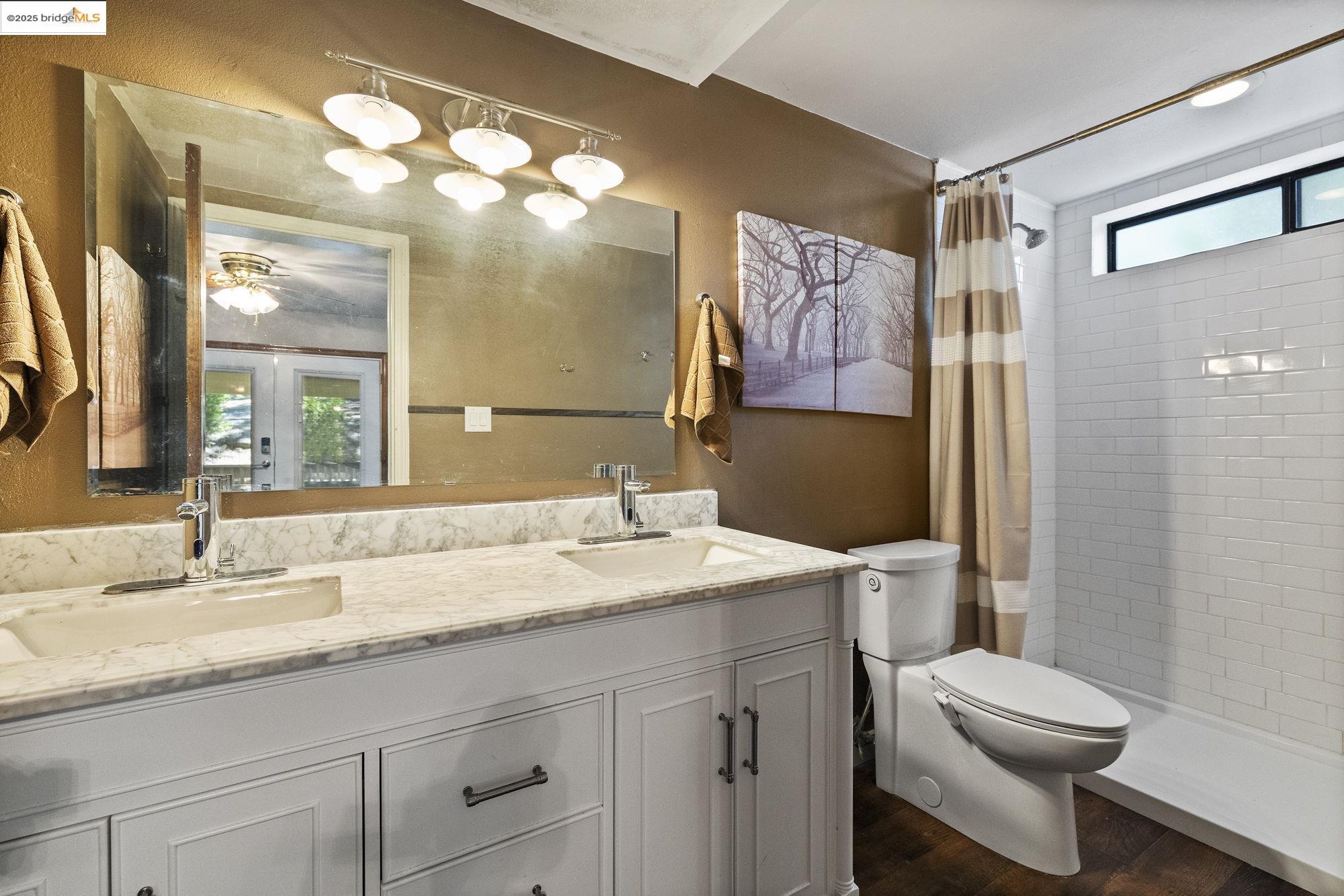 Detail Gallery Image 22 of 59 For 19583 Grizzly Circle, Groveland,  CA 95321-9320 - 4 Beds | 3/1 Baths