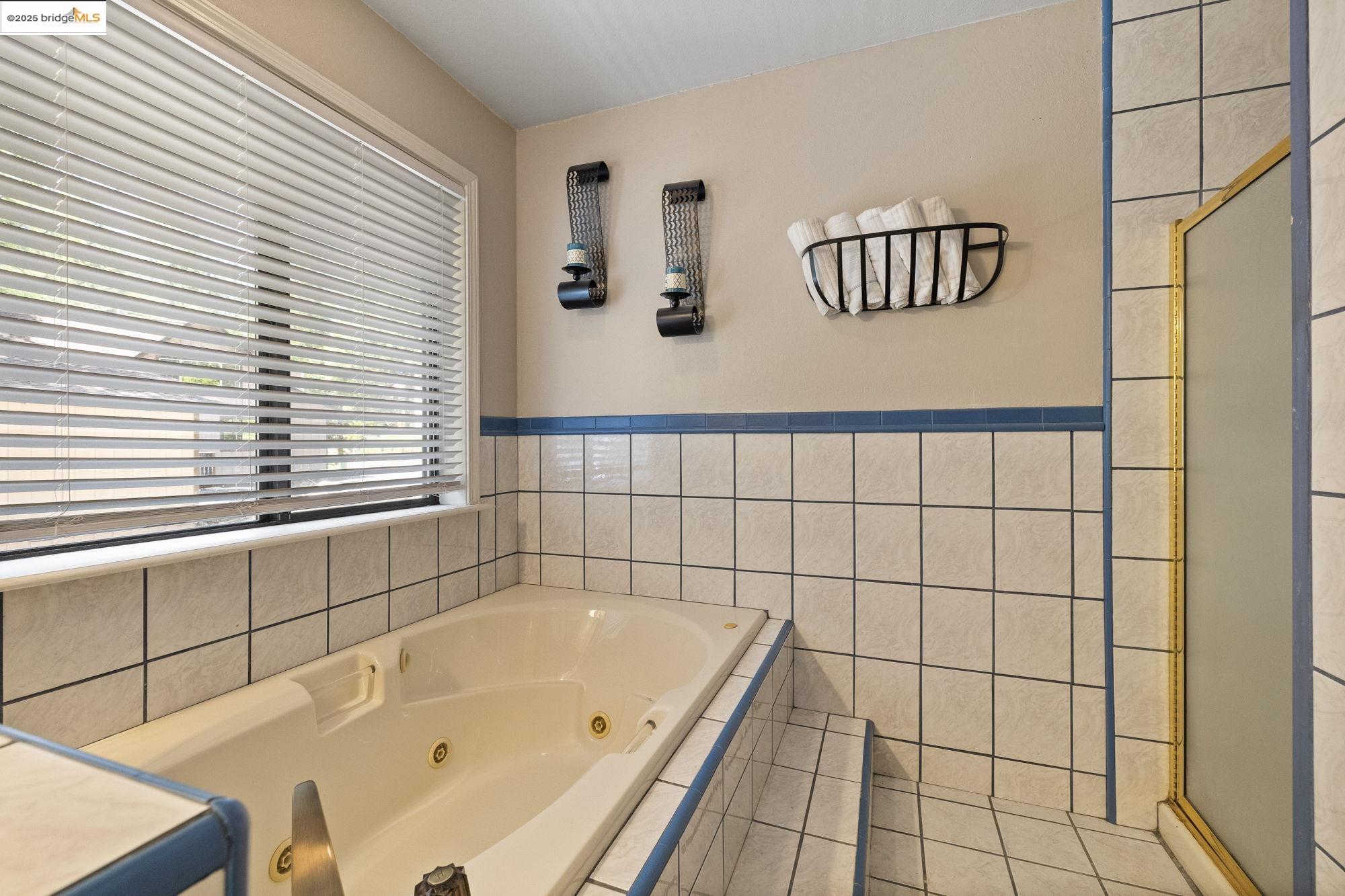 Detail Gallery Image 30 of 59 For 19583 Grizzly Circle, Groveland,  CA 95321-9320 - 4 Beds | 3/1 Baths