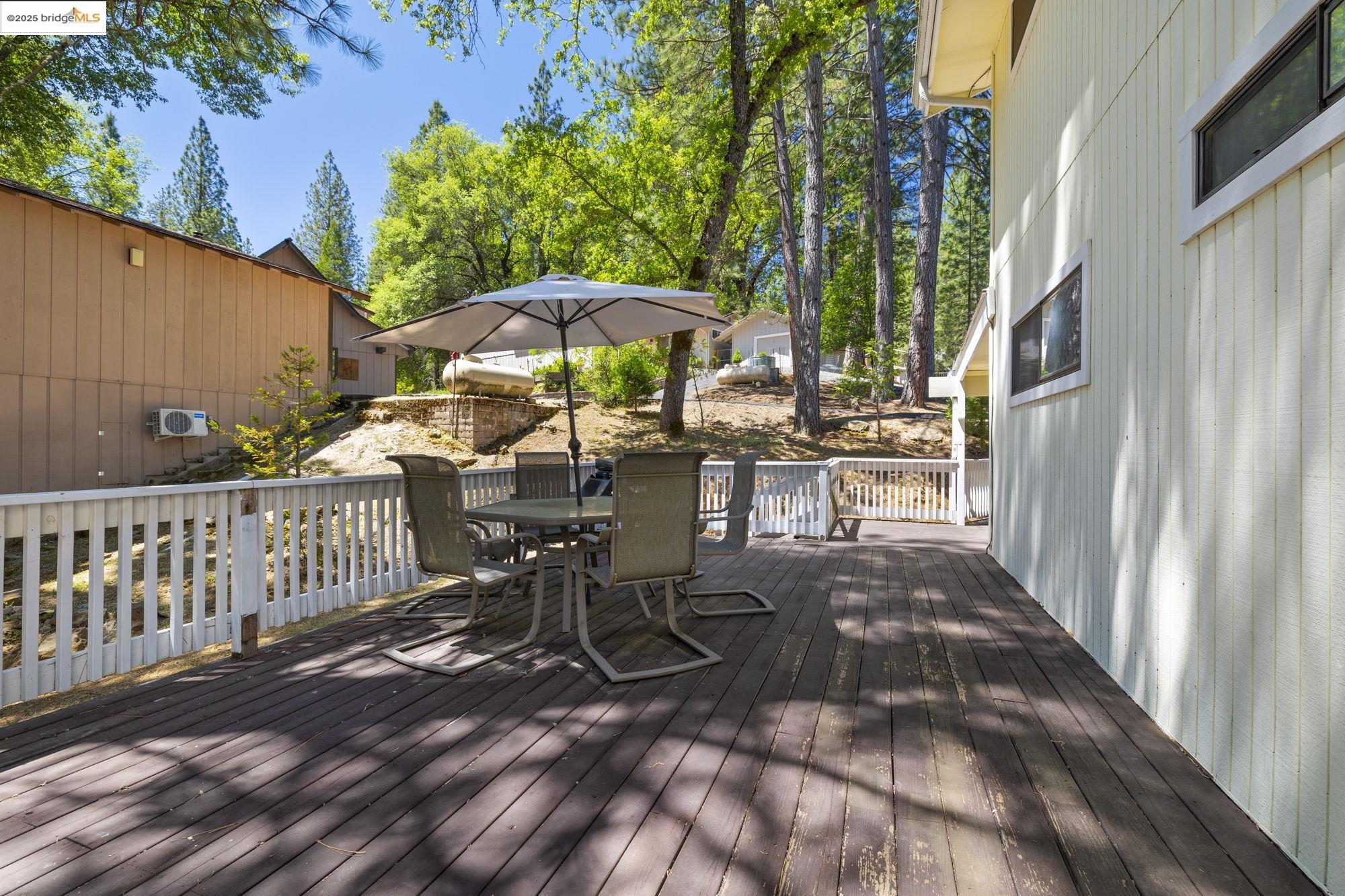 Detail Gallery Image 39 of 59 For 19583 Grizzly Circle, Groveland,  CA 95321-9320 - 4 Beds | 3/1 Baths