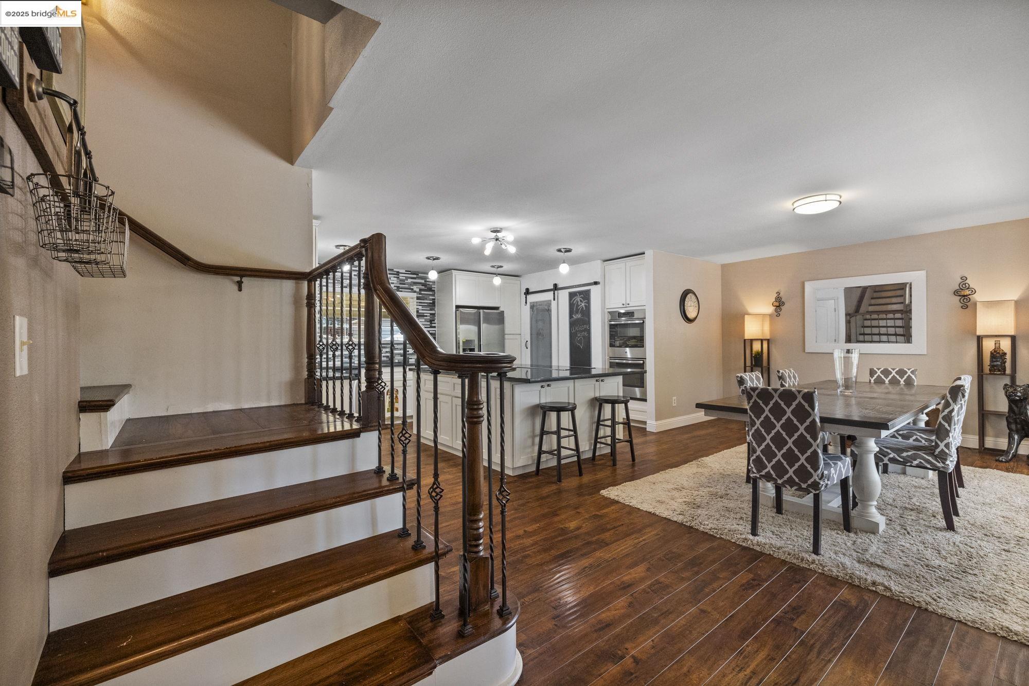 Detail Gallery Image 6 of 59 For 19583 Grizzly Circle, Groveland,  CA 95321-9320 - 4 Beds | 3/1 Baths