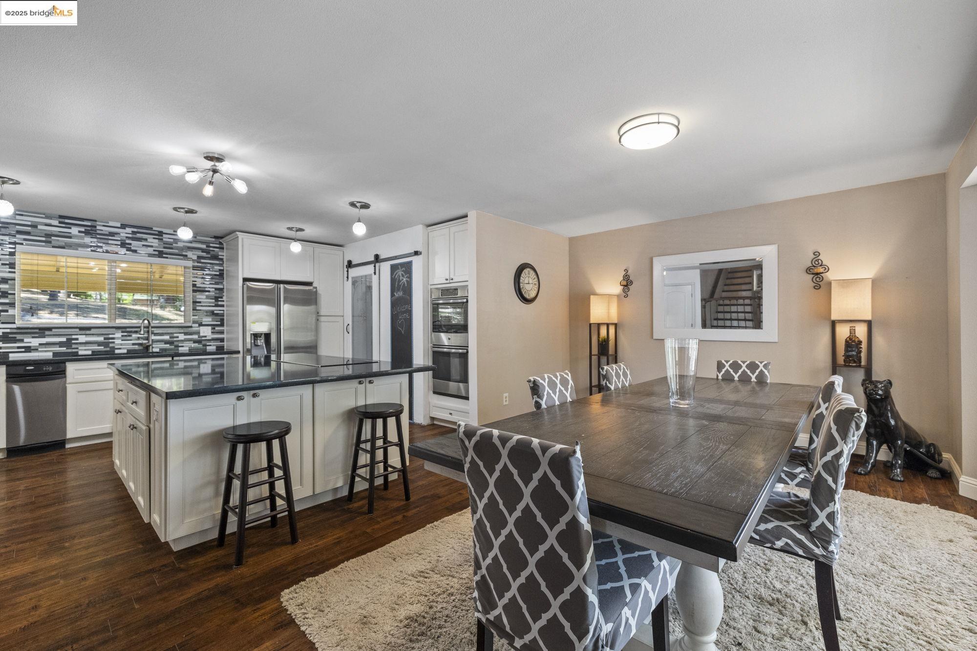Detail Gallery Image 7 of 59 For 19583 Grizzly Circle, Groveland,  CA 95321-9320 - 4 Beds | 3/1 Baths