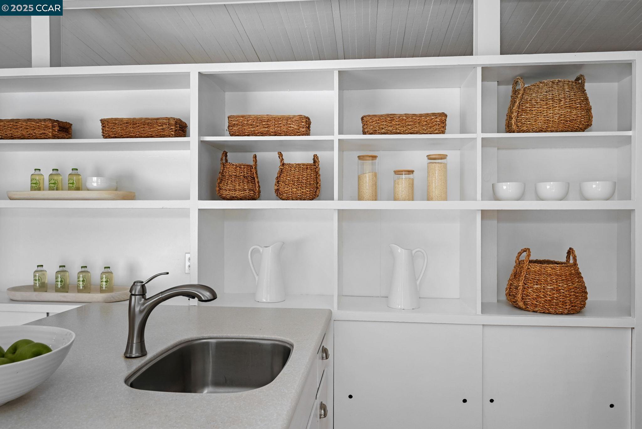Detail Gallery Image 18 of 43 For 3185 Lucas Circle, Lafayette,  CA 94549 - 5 Beds | 2 Baths