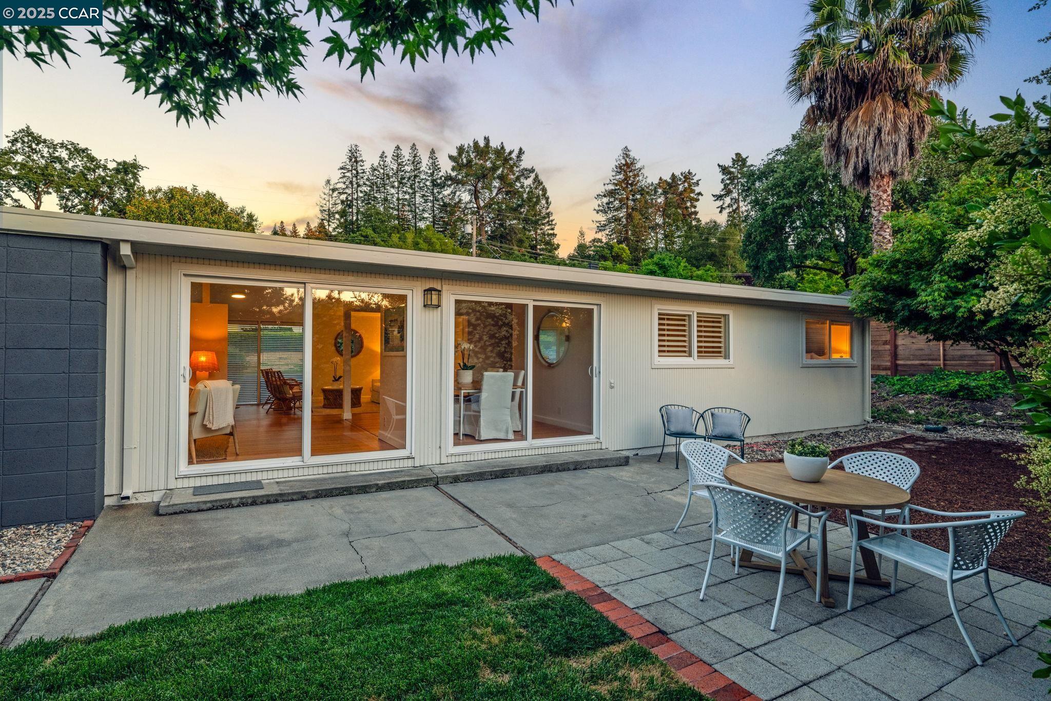 Detail Gallery Image 34 of 43 For 3185 Lucas Circle, Lafayette,  CA 94549 - 5 Beds | 2 Baths