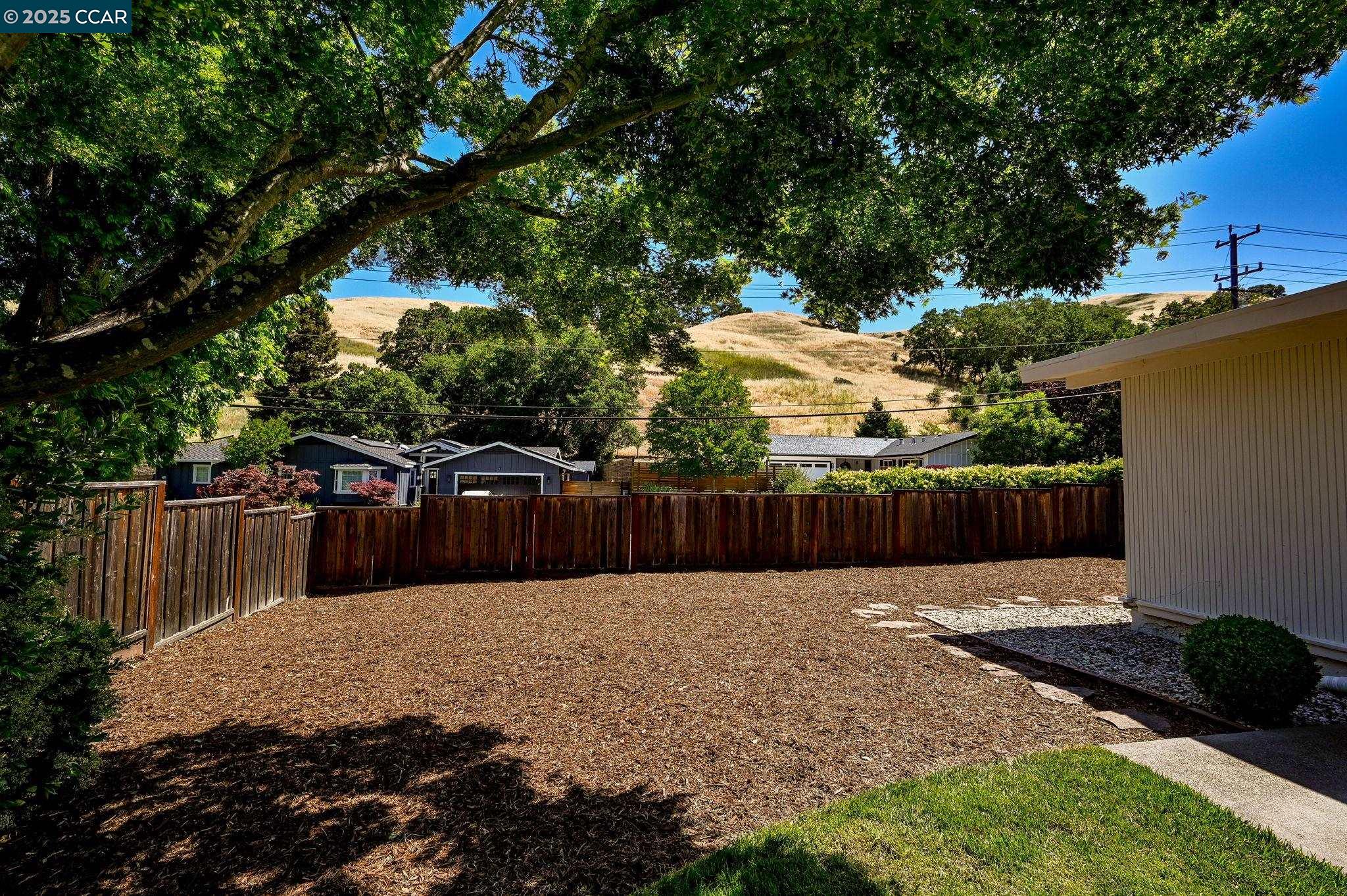Detail Gallery Image 37 of 43 For 3185 Lucas Circle, Lafayette,  CA 94549 - 5 Beds | 2 Baths