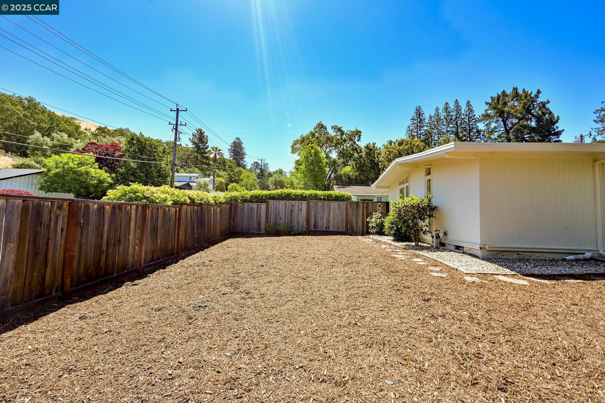 Detail Gallery Image 39 of 43 For 3185 Lucas Circle, Lafayette,  CA 94549 - 5 Beds | 2 Baths