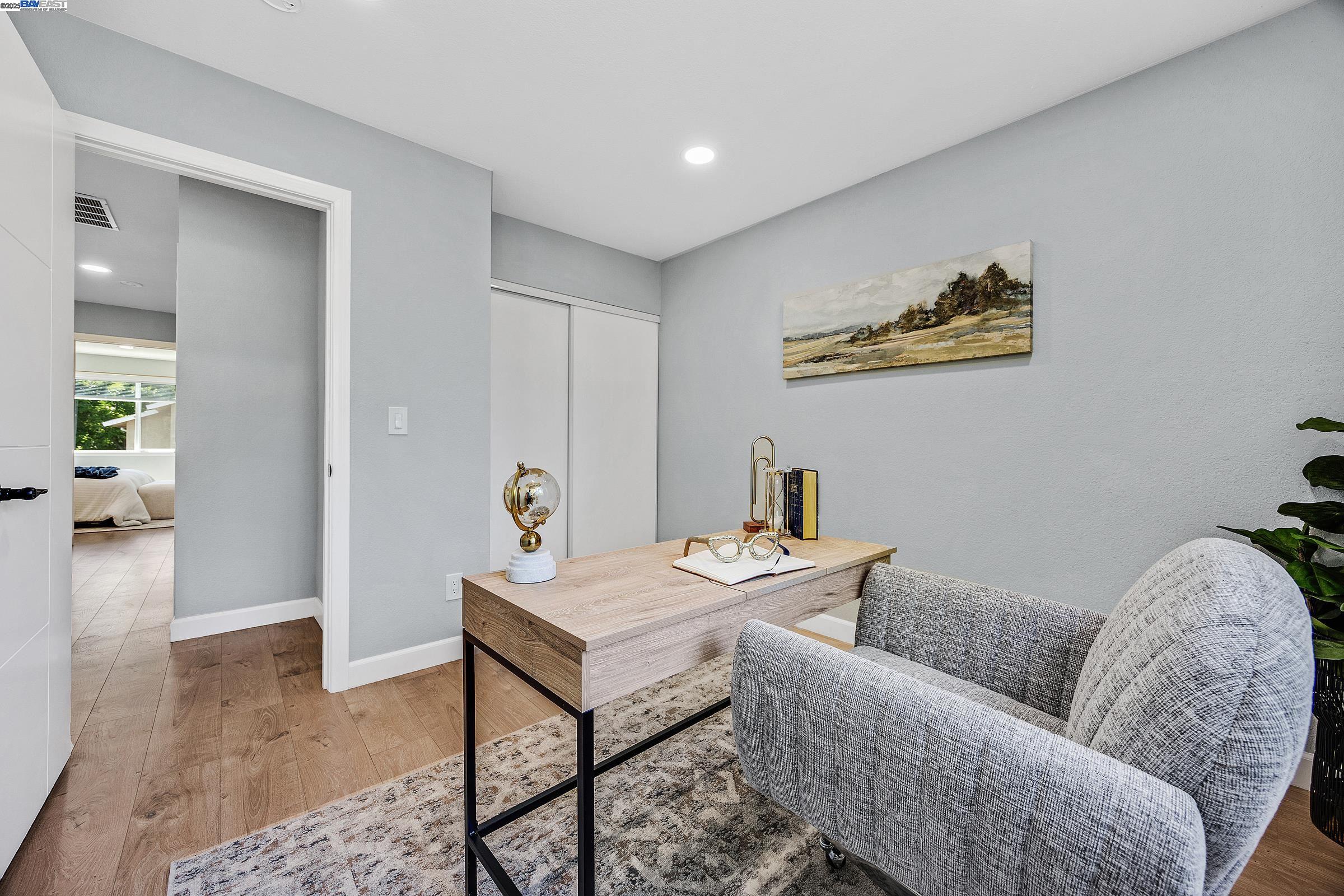 Detail Gallery Image 18 of 33 For 2236 Oakland Ave, Pleasanton,  CA 94588 - 3 Beds | 2/1 Baths