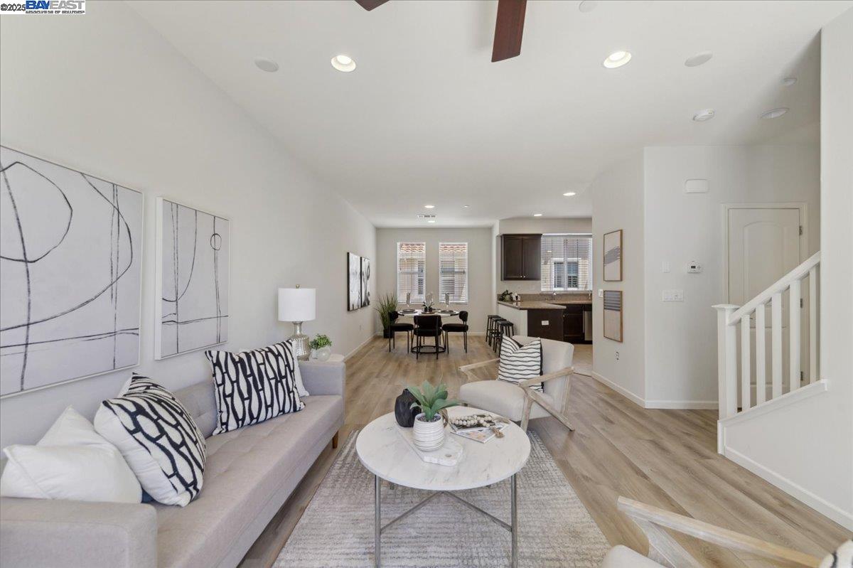 Detail Gallery Image 11 of 33 For 164 Heligan Lane #2,  Livermore,  CA 94551-0000 - 2 Beds | 2/1 Baths