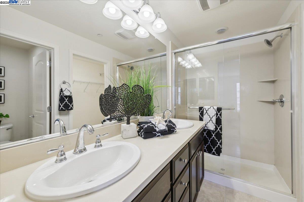 Detail Gallery Image 17 of 33 For 164 Heligan Lane #2,  Livermore,  CA 94551-0000 - 2 Beds | 2/1 Baths