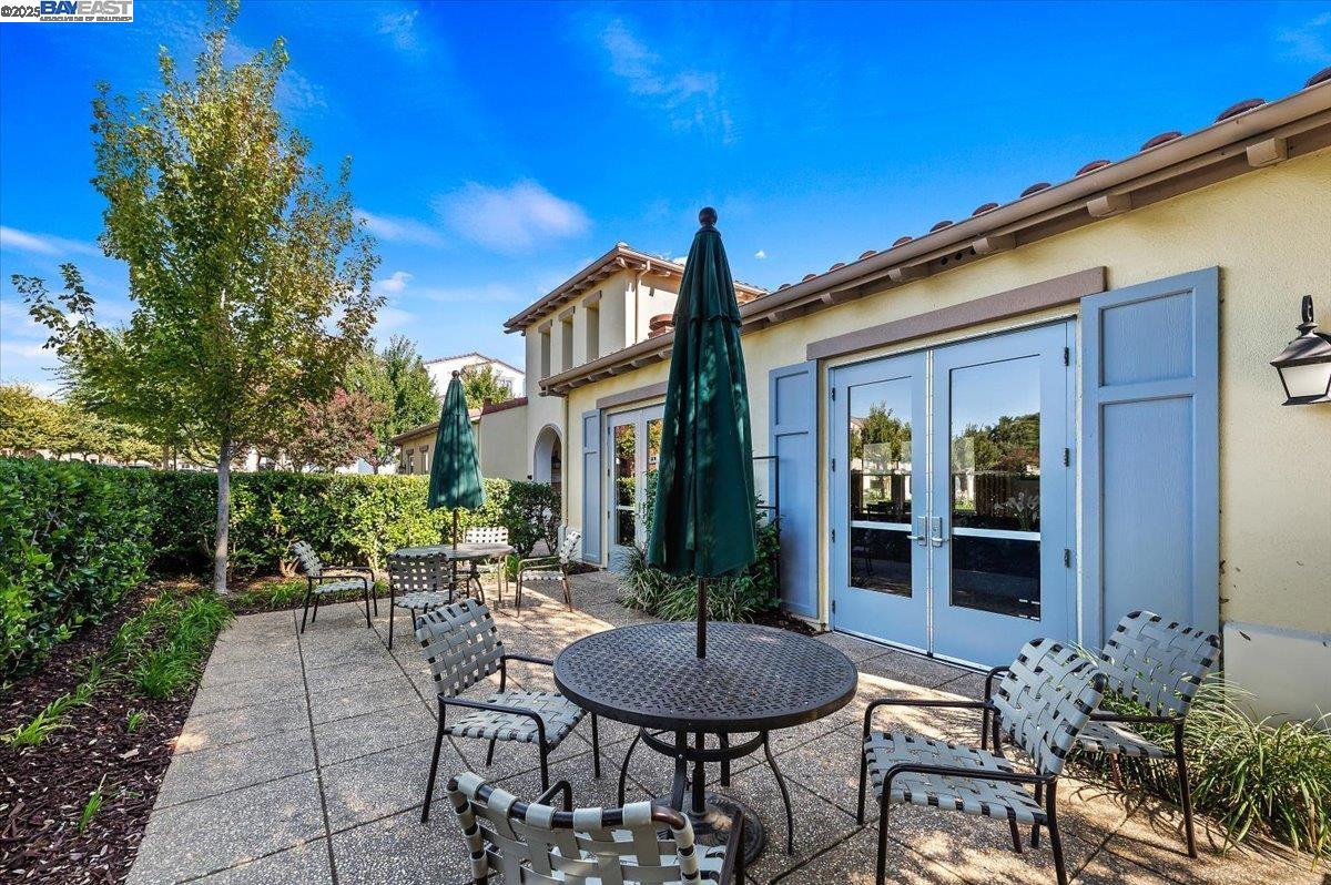 Detail Gallery Image 26 of 33 For 164 Heligan Lane #2,  Livermore,  CA 94551-0000 - 2 Beds | 2/1 Baths