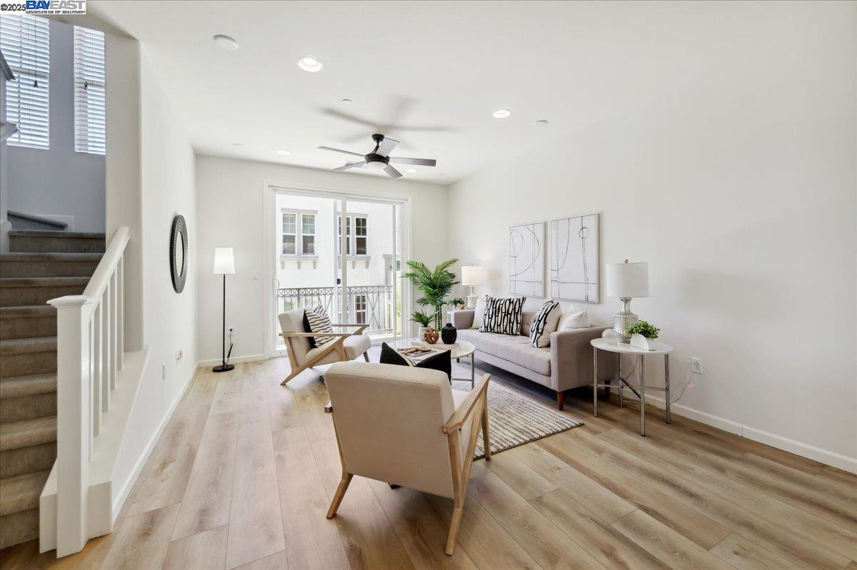 Detail Gallery Image 9 of 33 For 164 Heligan Lane #2,  Livermore,  CA 94551-0000 - 2 Beds | 2/1 Baths