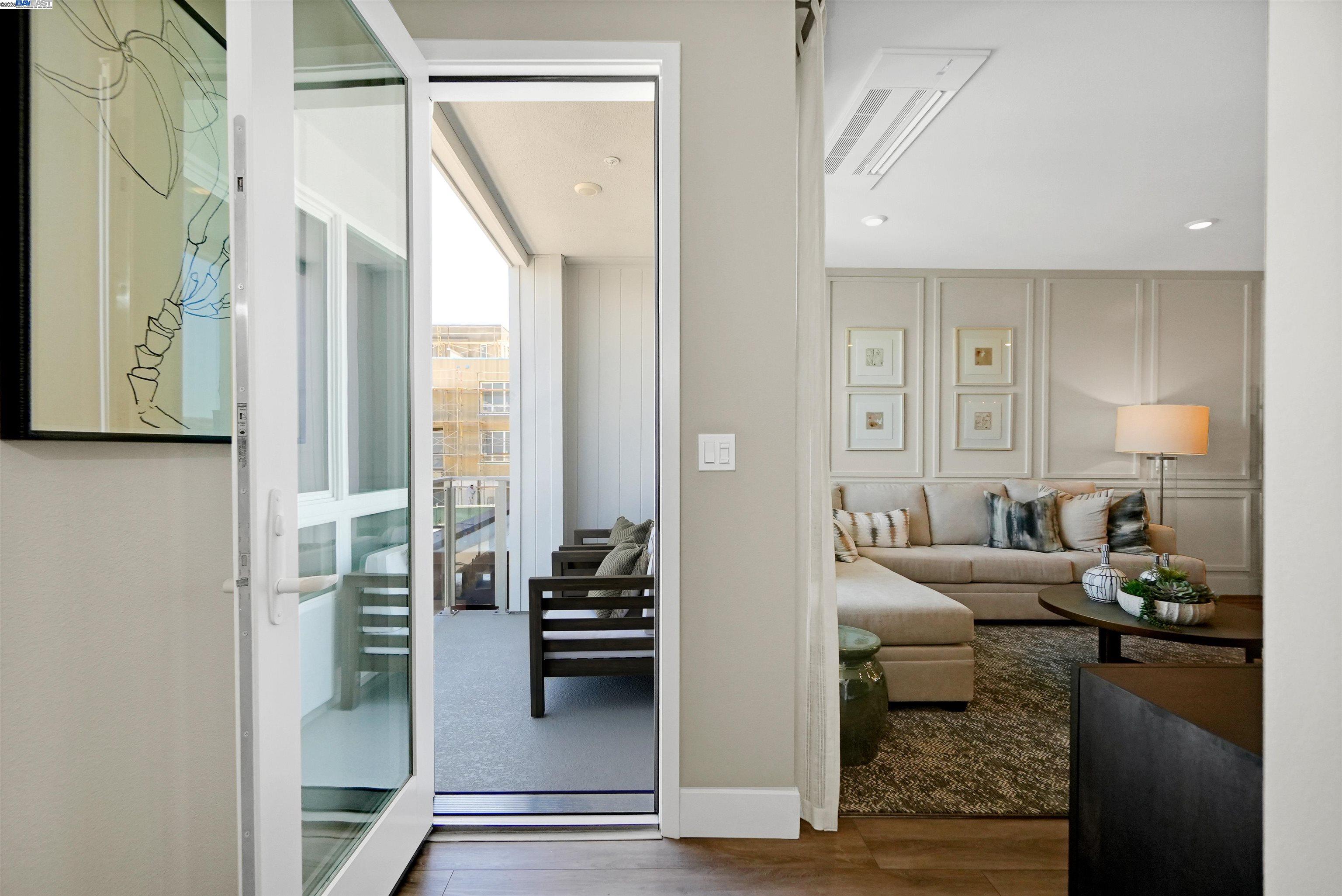 Detail Gallery Image 16 of 60 For 2260 Stanford Street, Alameda,  CA 94501 - 3 Beds | 3/1 Baths