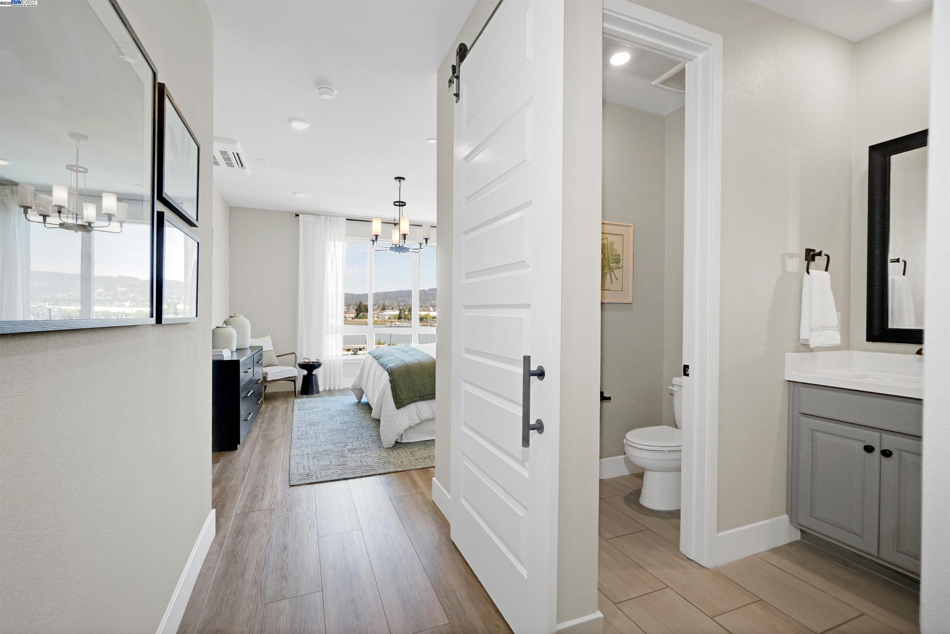 Detail Gallery Image 33 of 60 For 2260 Stanford Street, Alameda,  CA 94501 - 3 Beds | 3/1 Baths