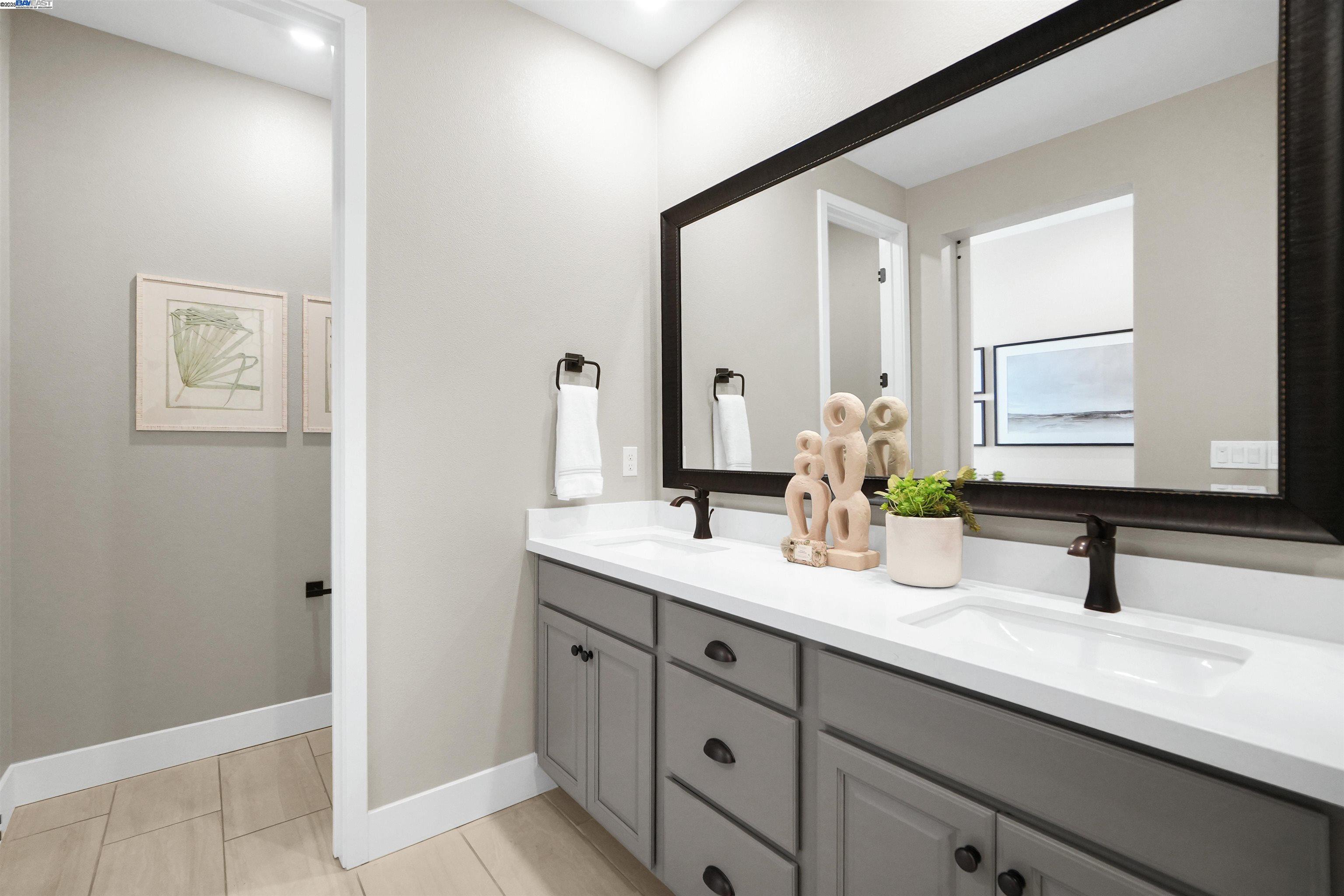 Detail Gallery Image 39 of 60 For 2260 Stanford Street, Alameda,  CA 94501 - 3 Beds | 3/1 Baths