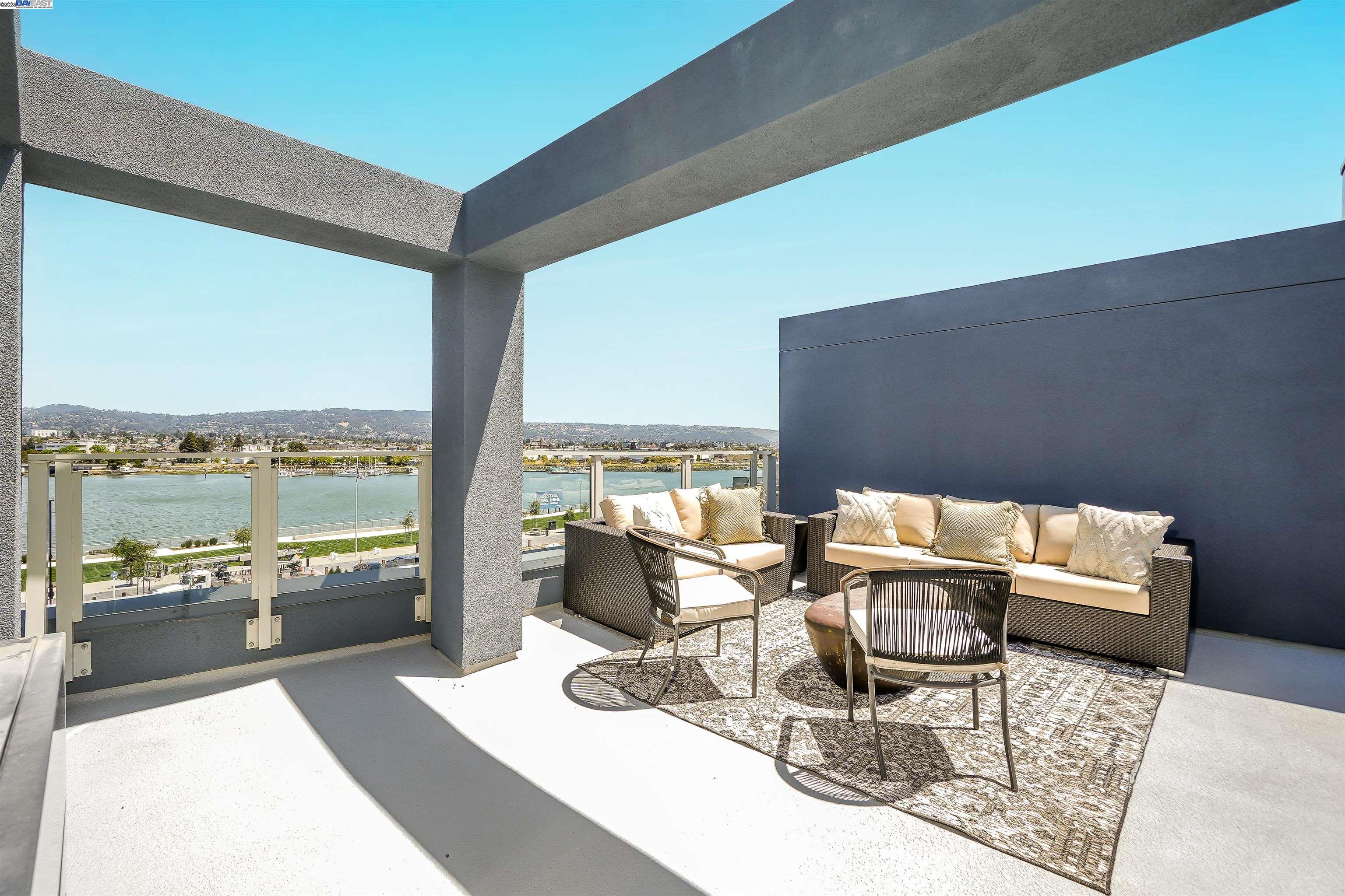 Detail Gallery Image 46 of 60 For 2260 Stanford Street, Alameda,  CA 94501 - 3 Beds | 3/1 Baths