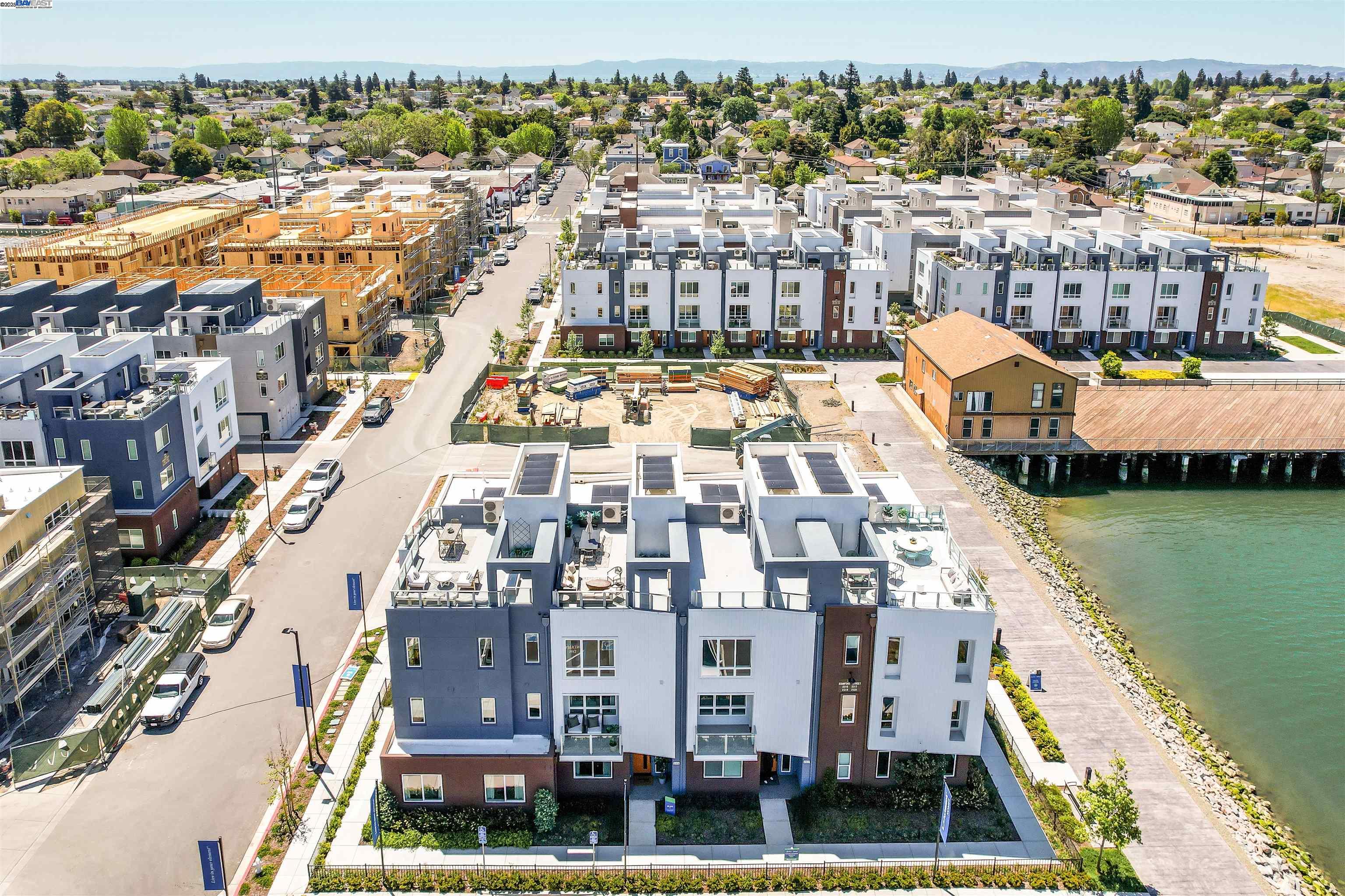 Detail Gallery Image 53 of 60 For 2260 Stanford Street, Alameda,  CA 94501 - 3 Beds | 3/1 Baths