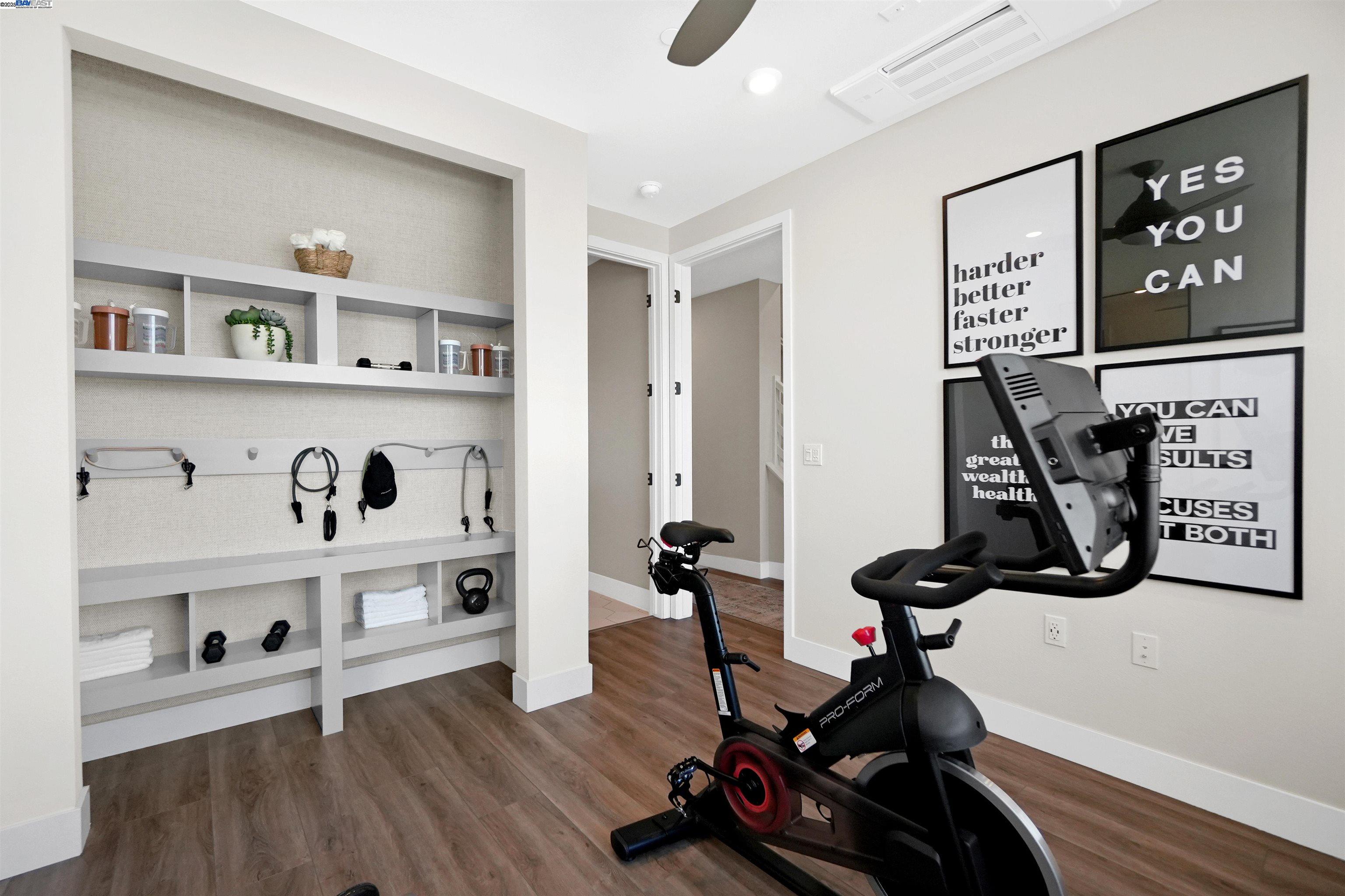 Detail Gallery Image 8 of 60 For 2260 Stanford Street, Alameda,  CA 94501 - 3 Beds | 3/1 Baths