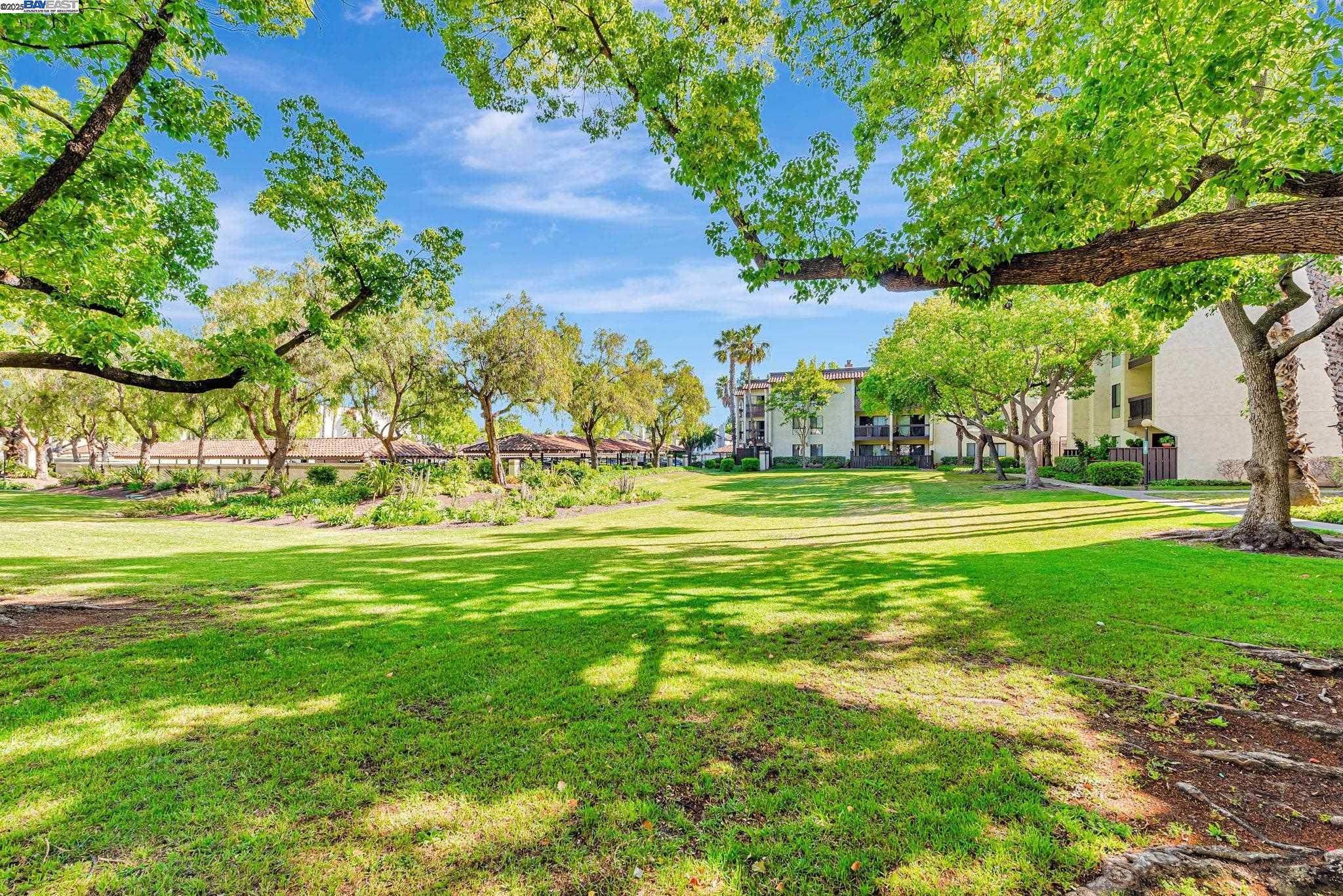 Detail Gallery Image 26 of 33 For 39931 Cedar Blvd #301,  Newark,  CA 94560 - 2 Beds | 2 Baths