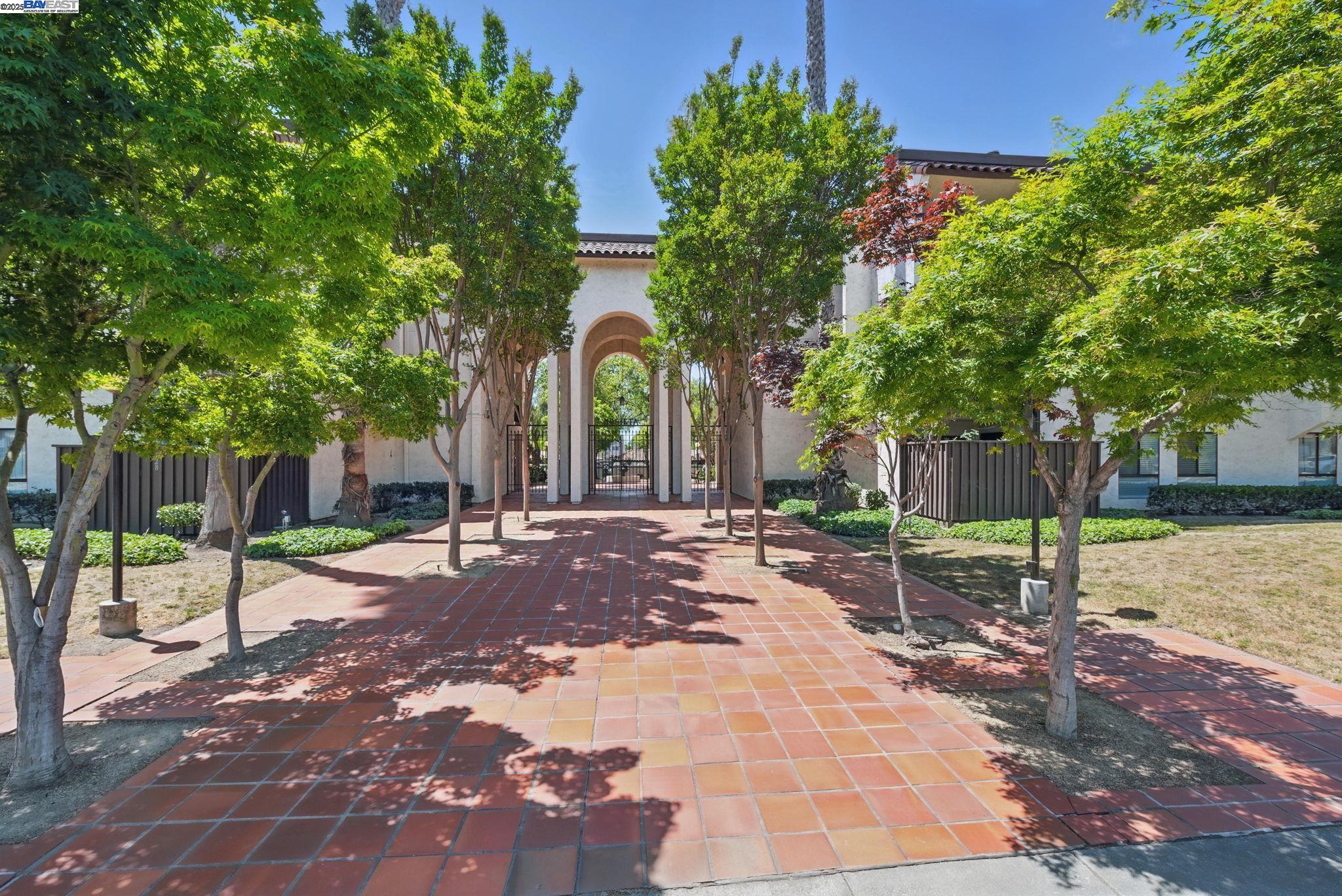 Detail Gallery Image 31 of 33 For 39931 Cedar Blvd #301,  Newark,  CA 94560 - 2 Beds | 2 Baths