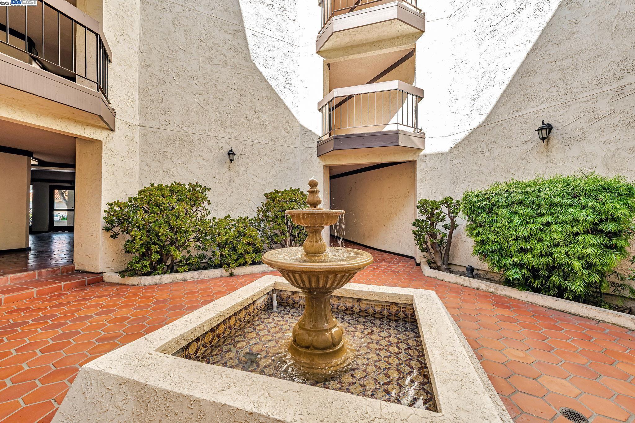 Detail Gallery Image 32 of 33 For 39931 Cedar Blvd #301,  Newark,  CA 94560 - 2 Beds | 2 Baths