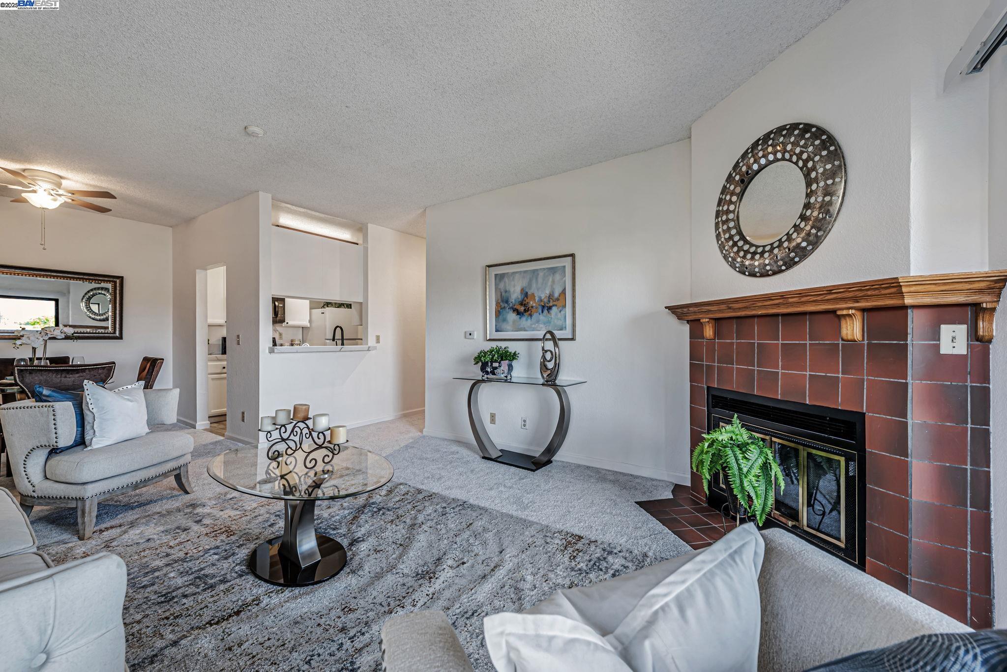 Detail Gallery Image 5 of 33 For 39931 Cedar Blvd #301,  Newark,  CA 94560 - 2 Beds | 2 Baths