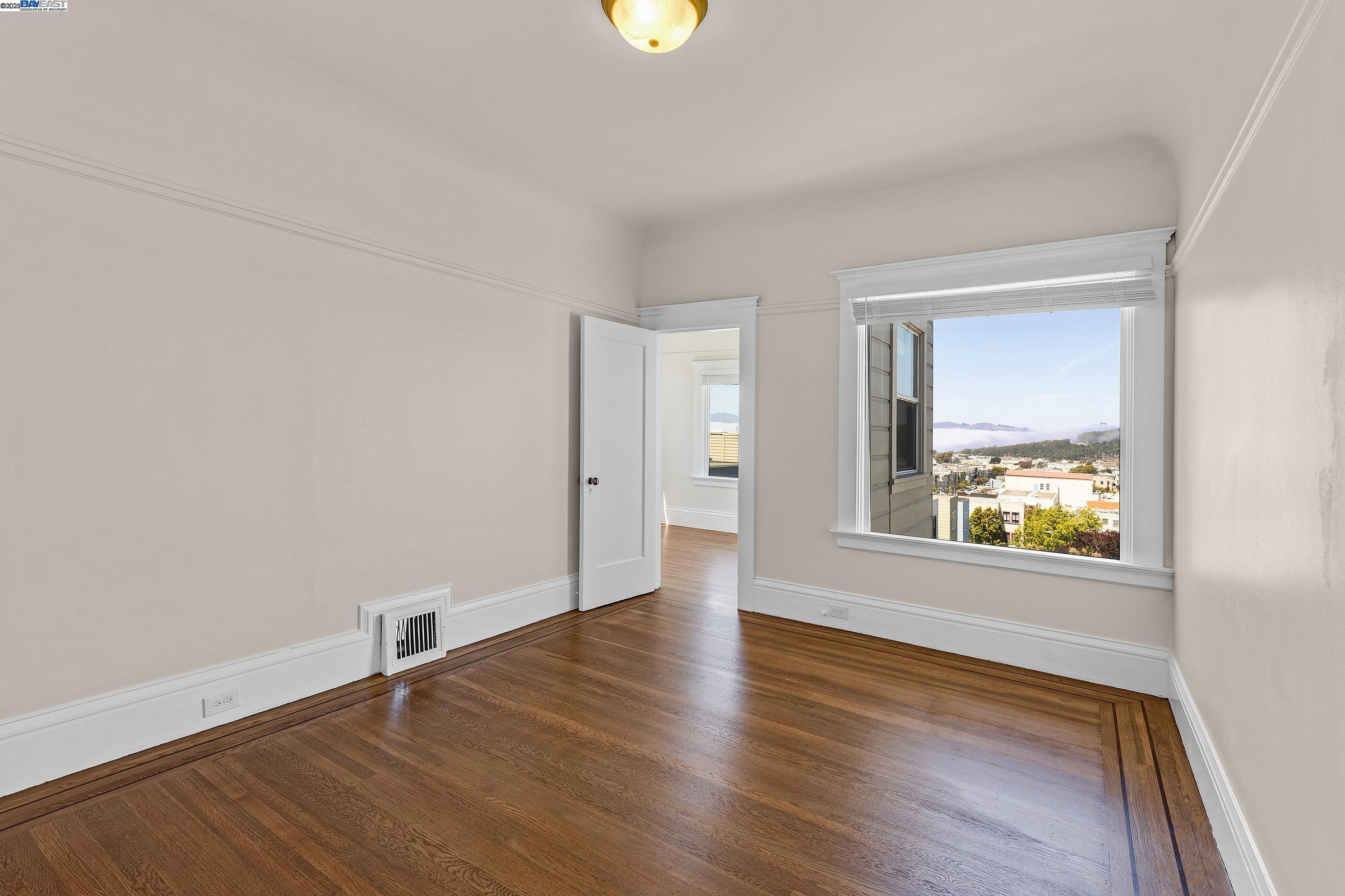 Detail Gallery Image 16 of 38 For 4134-4136 Fulton St, San Francisco,  CA 94121 - – Beds | – Baths