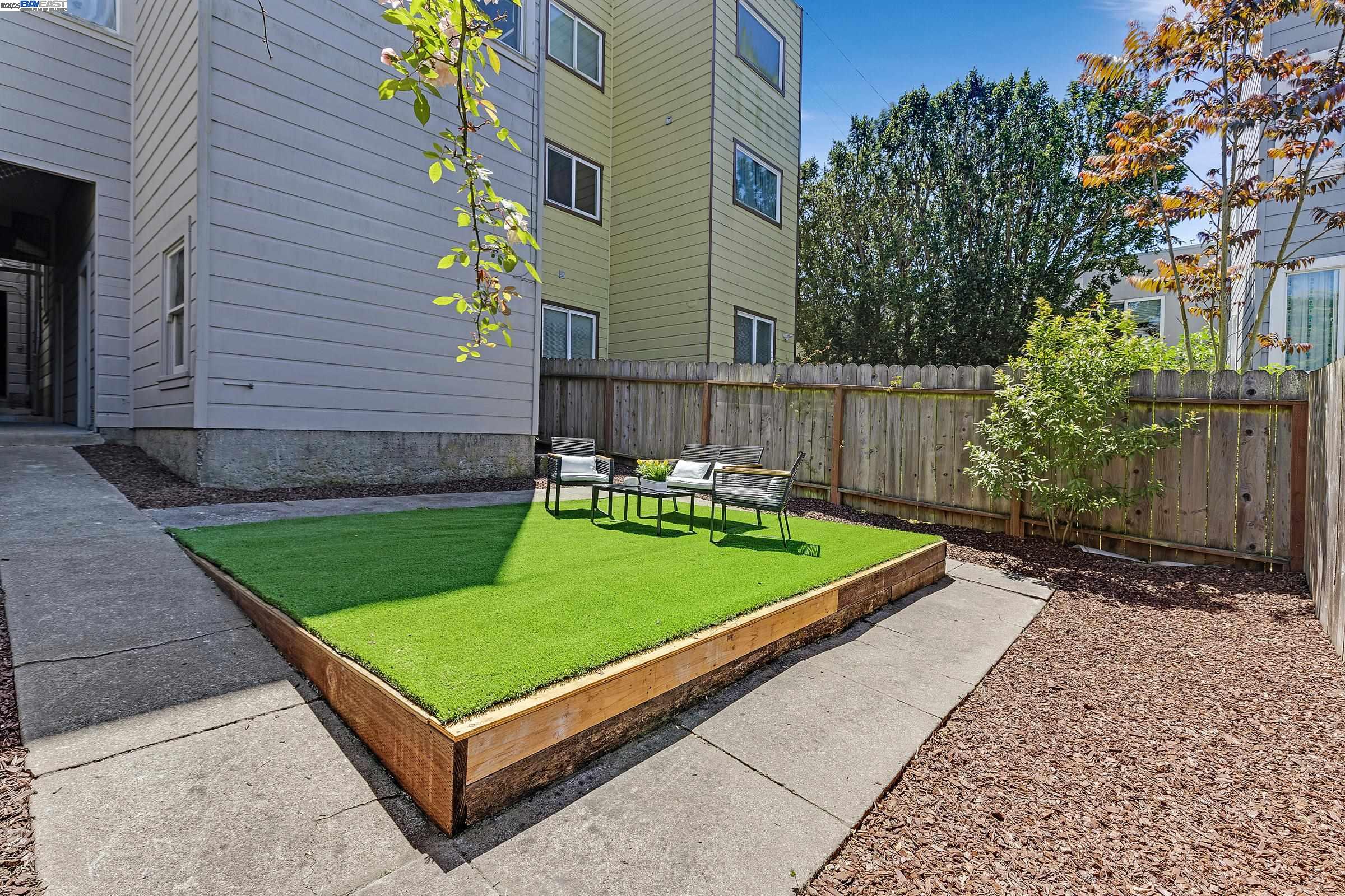 Detail Gallery Image 27 of 38 For 4134-4136 Fulton St, San Francisco,  CA 94121 - – Beds | – Baths