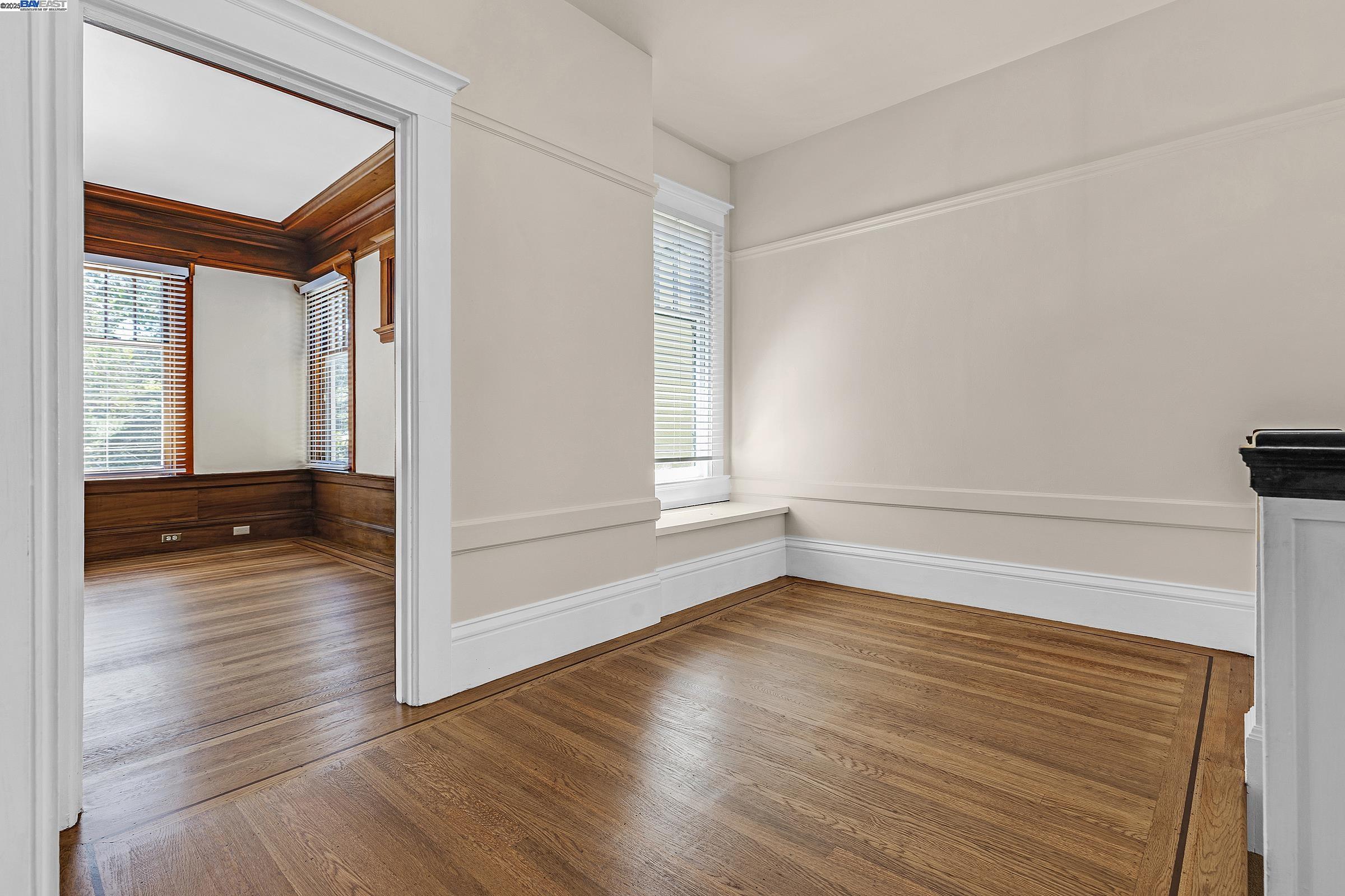 Detail Gallery Image 5 of 38 For 4134-4136 Fulton St, San Francisco,  CA 94121 - – Beds | – Baths