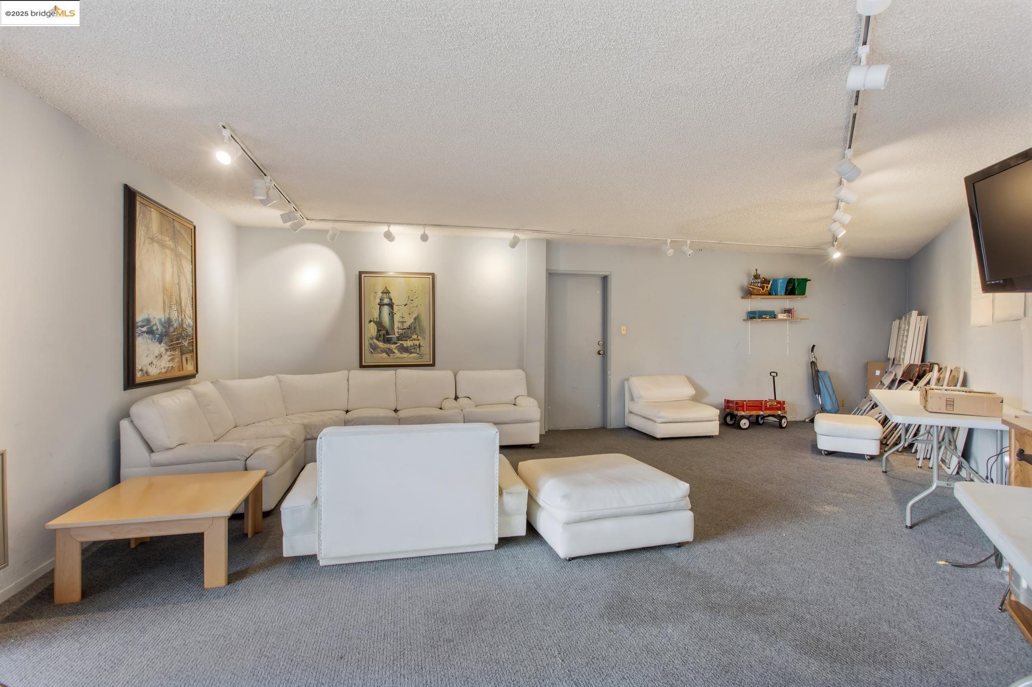 Photo #38: 41098757 Listing: Photo #38